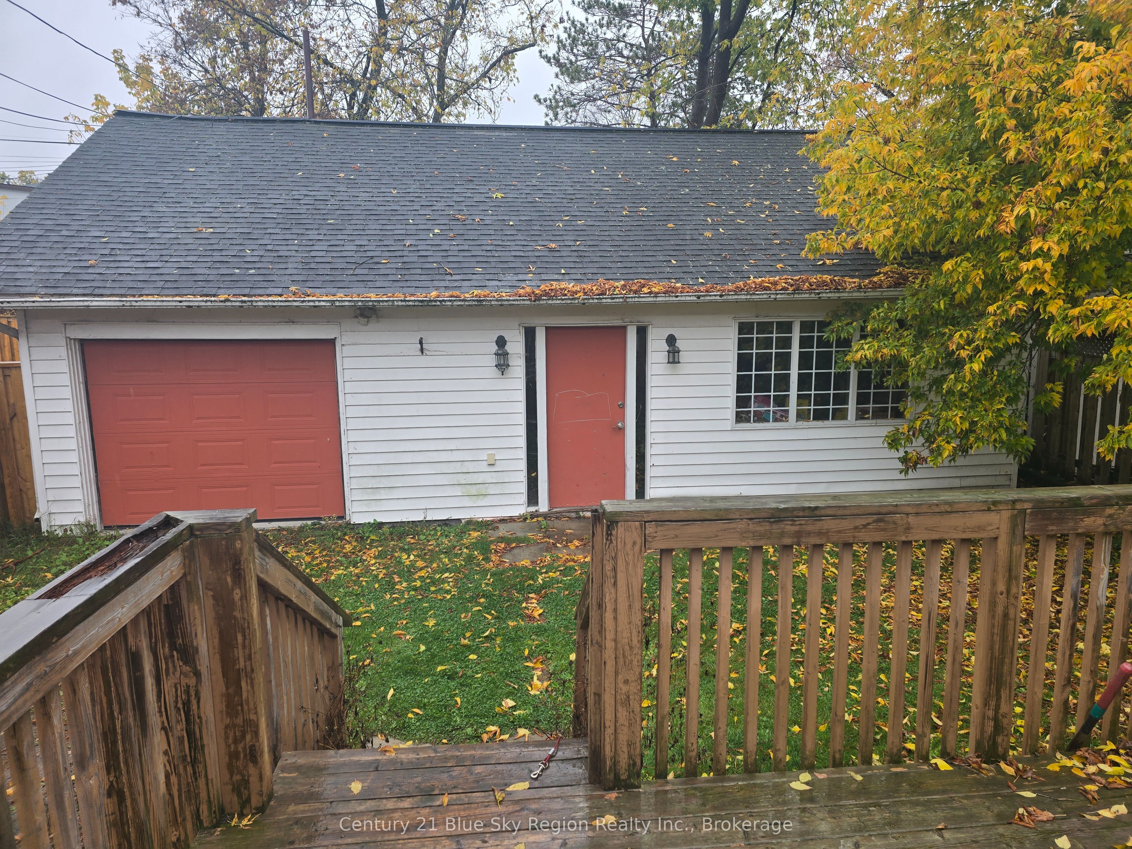 171 Fifth Avenue W Property Photo 6