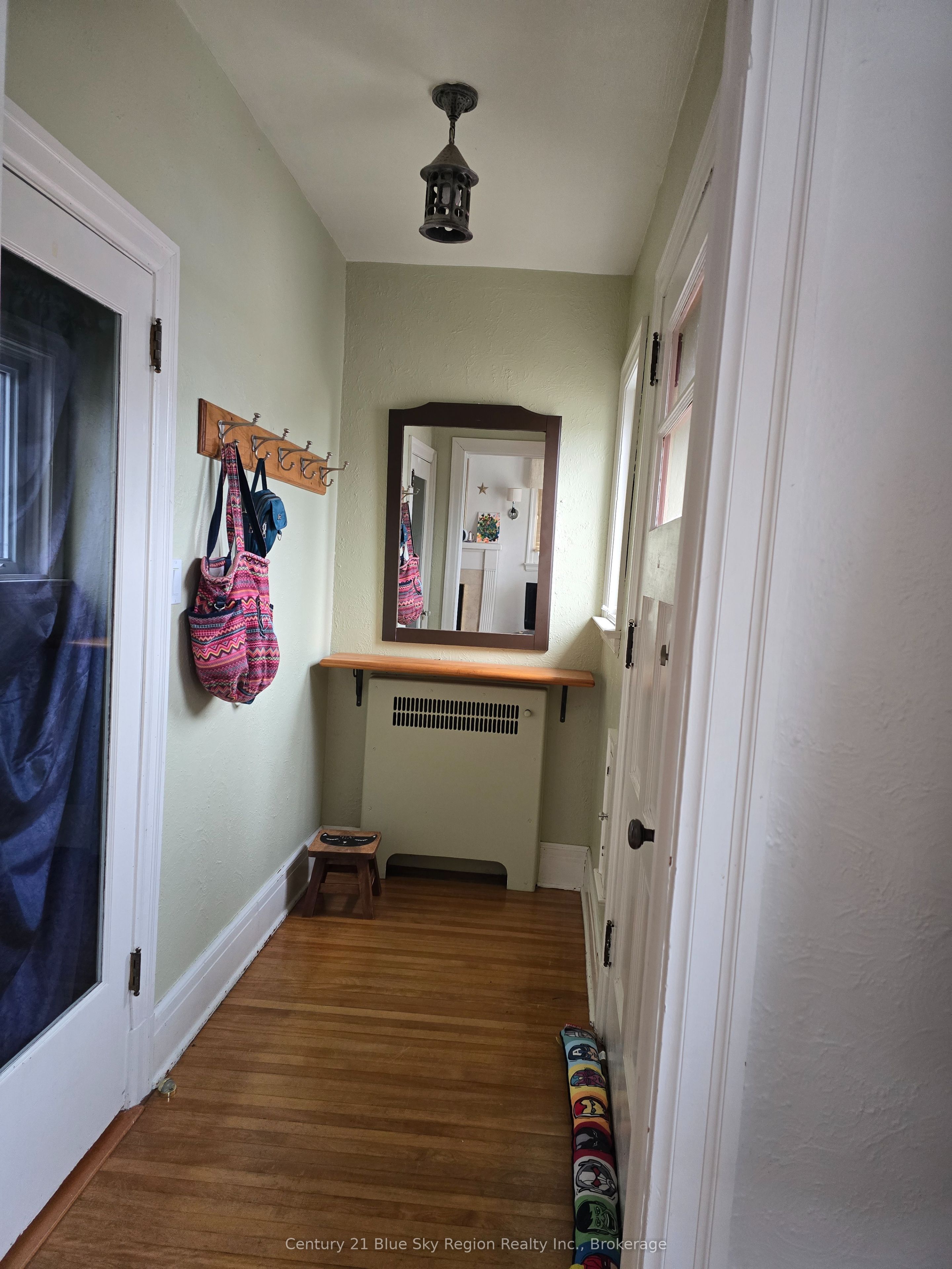 171 Fifth Avenue W Property Photo 18