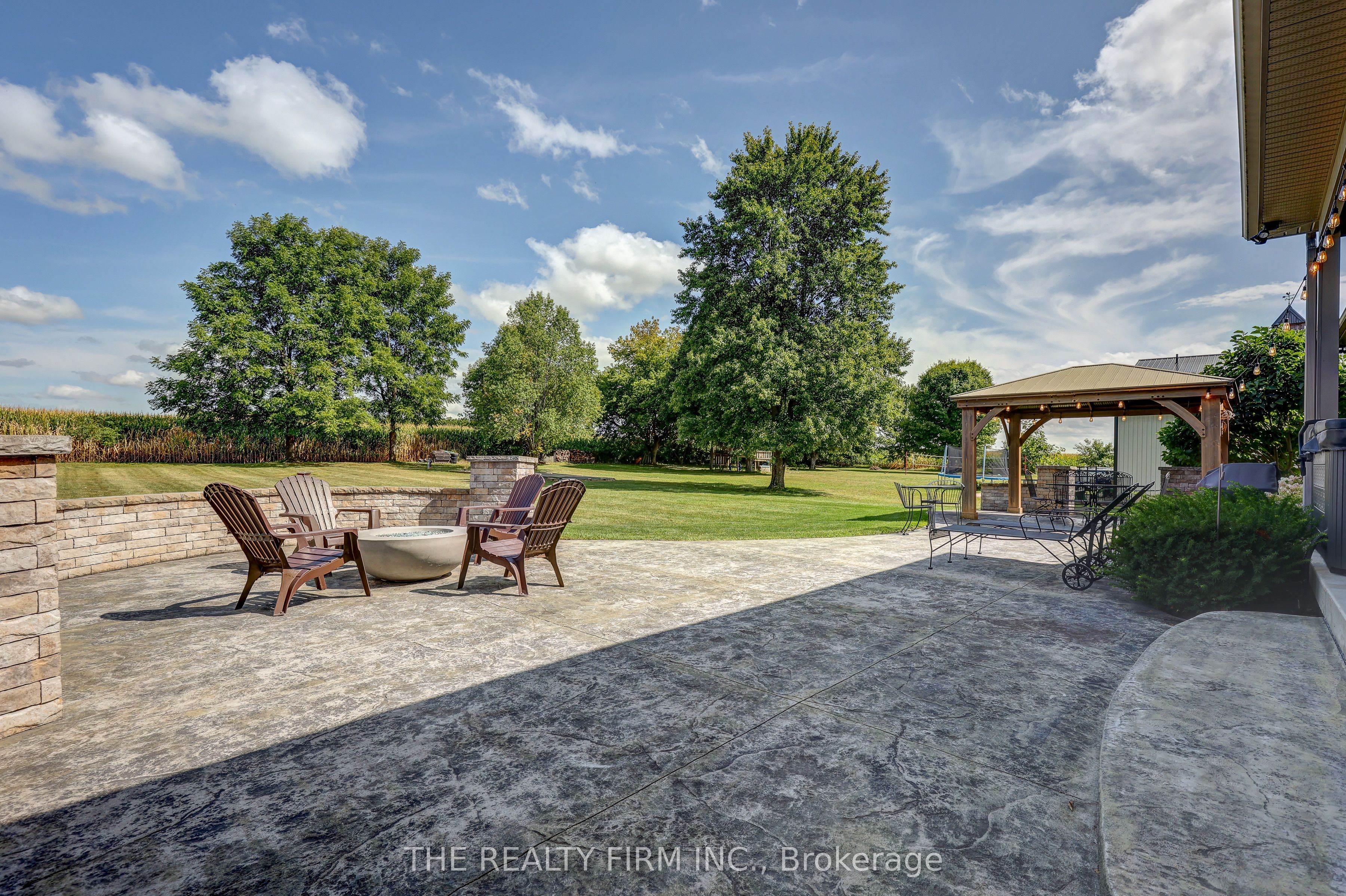 22060 Nissouri Road Property Photo 43