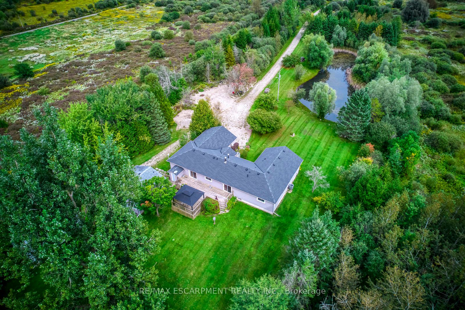 555118 Mono Amaranth Townline Property Photo 9