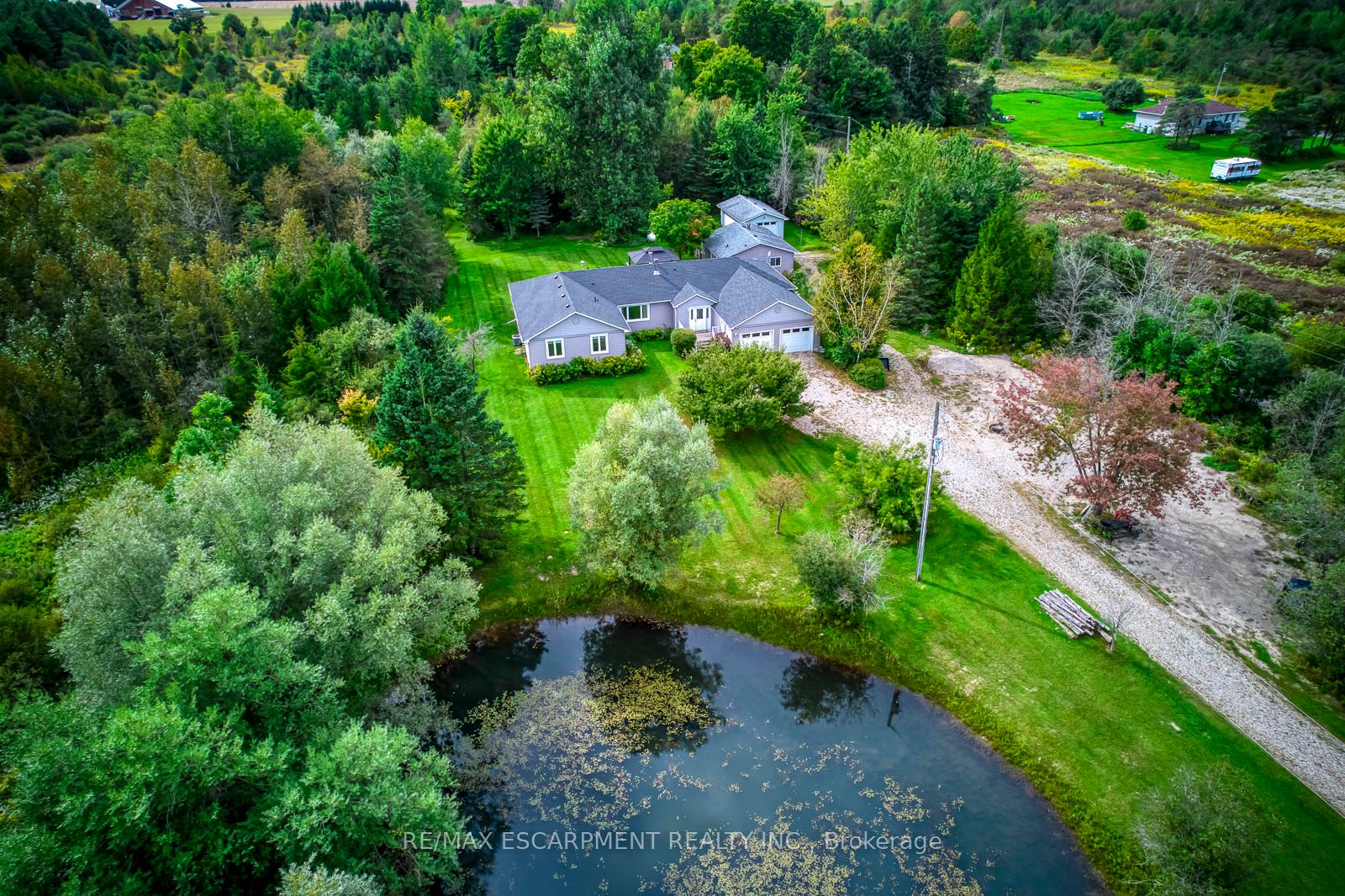 555118 Mono Amaranth Townline Property Photo 10