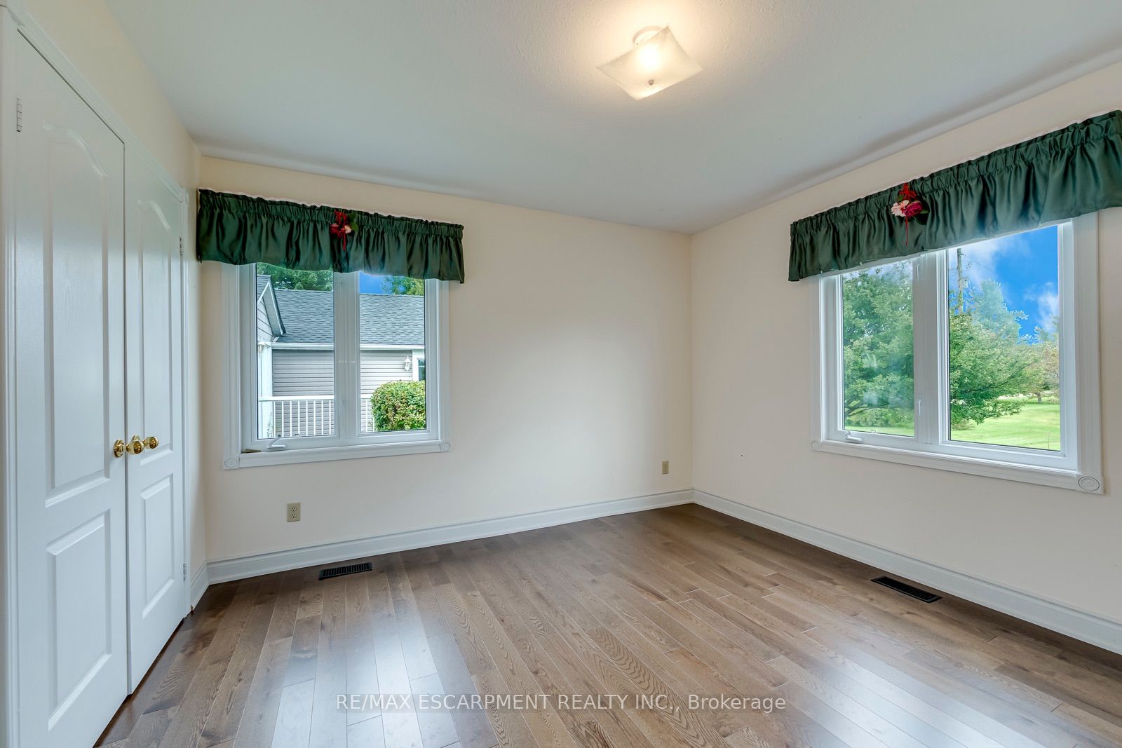 555118 Mono Amaranth Townline Property Photo 30