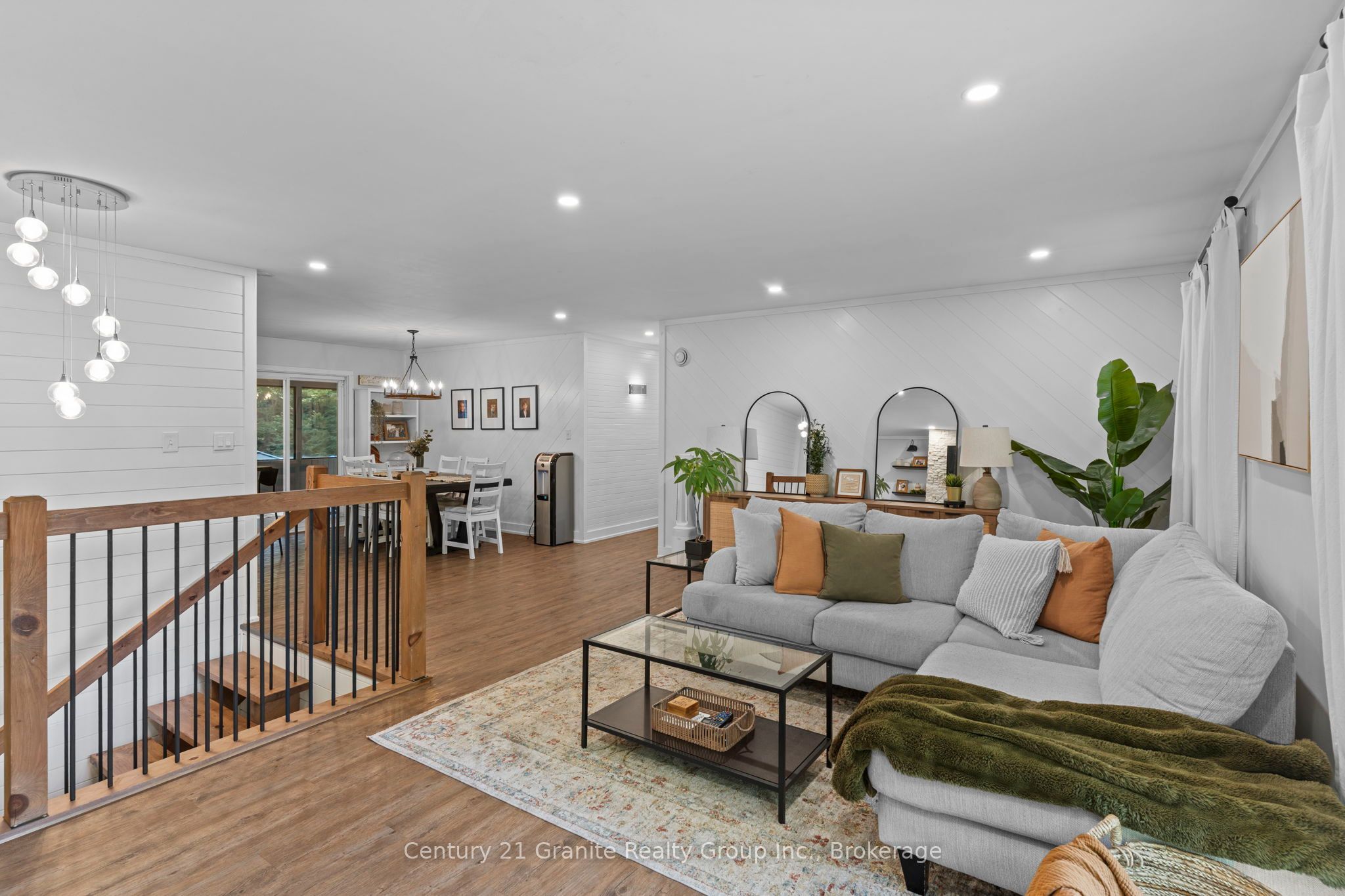 16408 35 Highway Property Photo 5