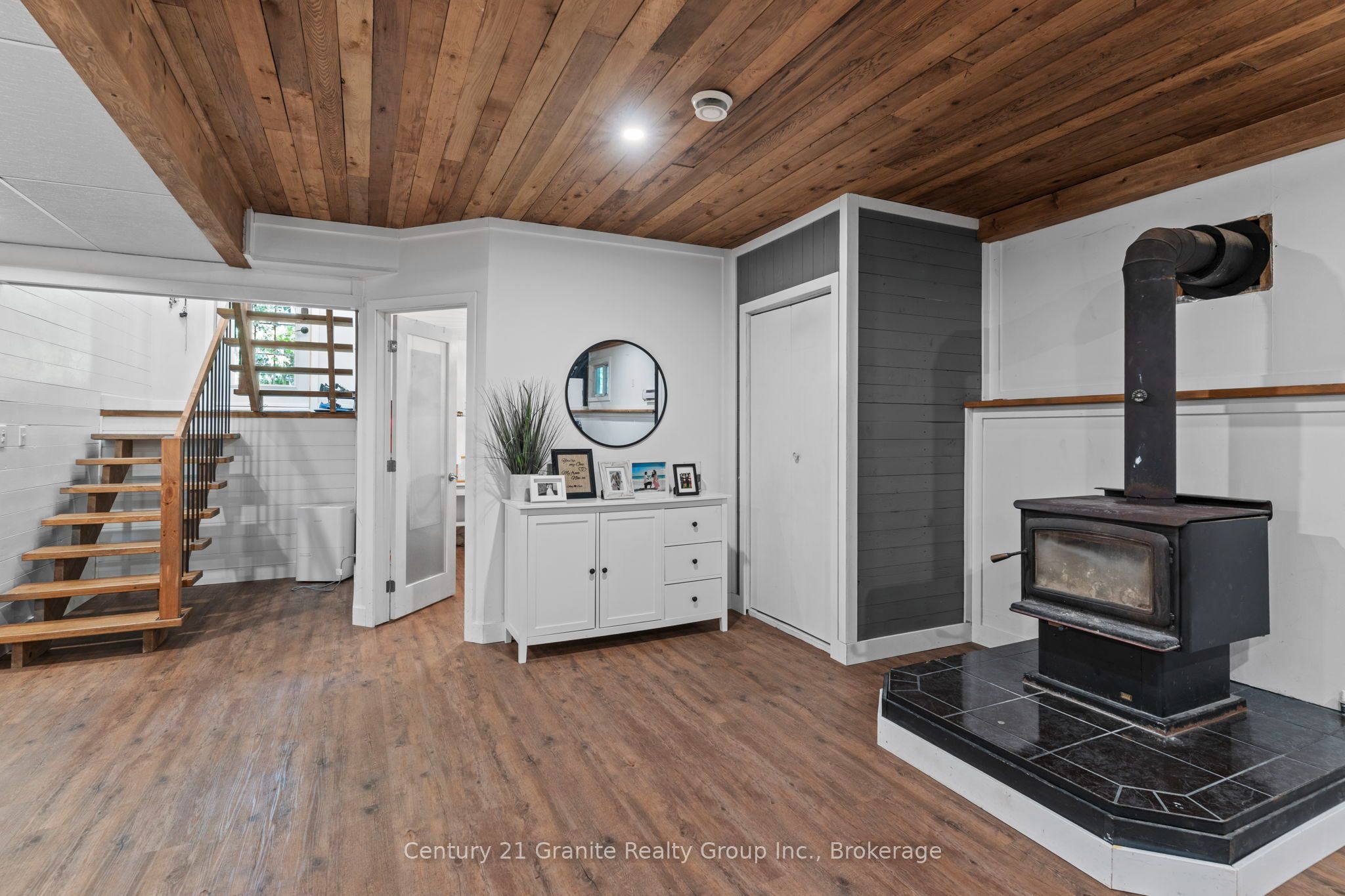 16408 35 Highway Property Photo 22