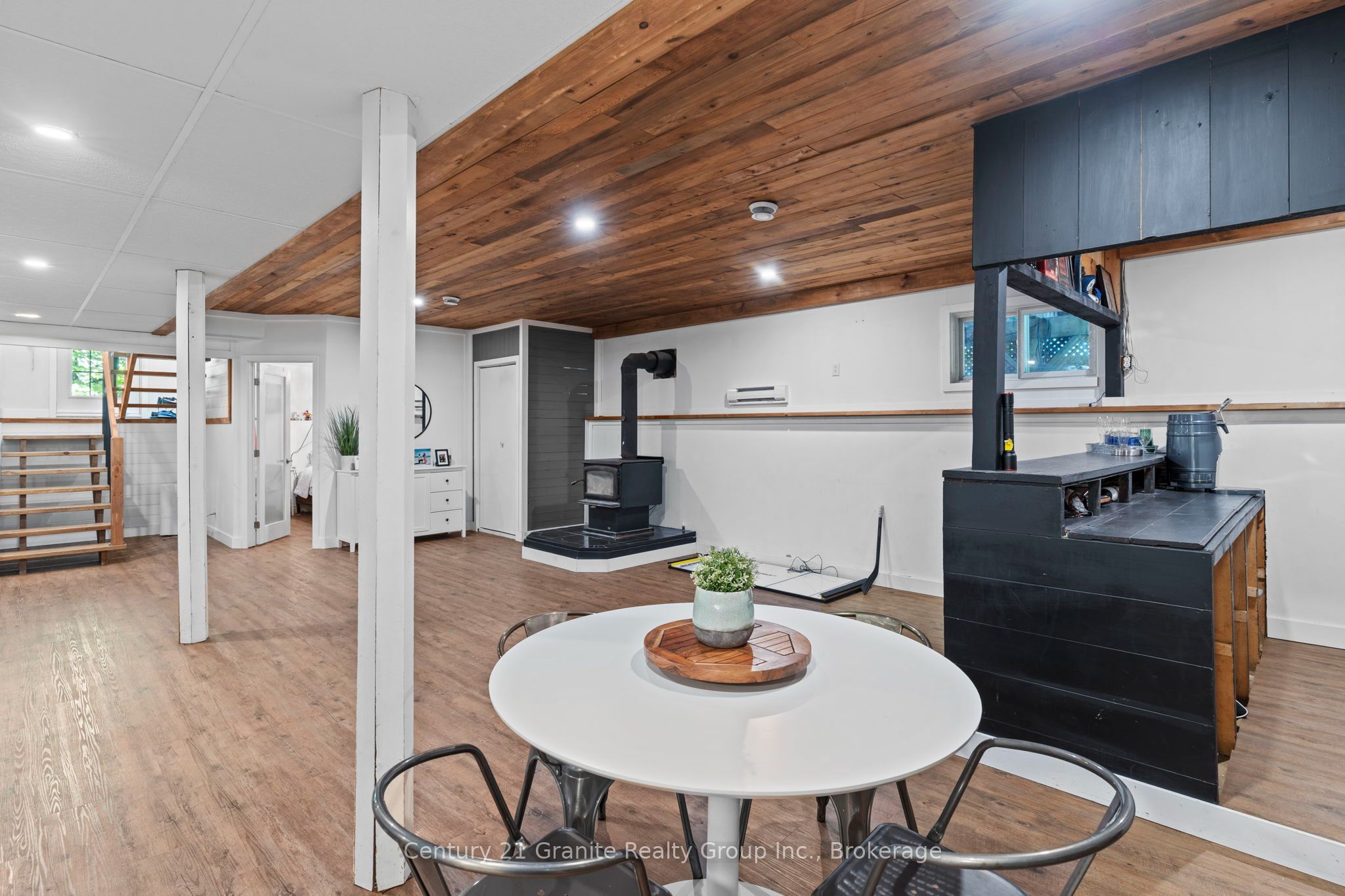 16408 35 Highway Property Photo 25