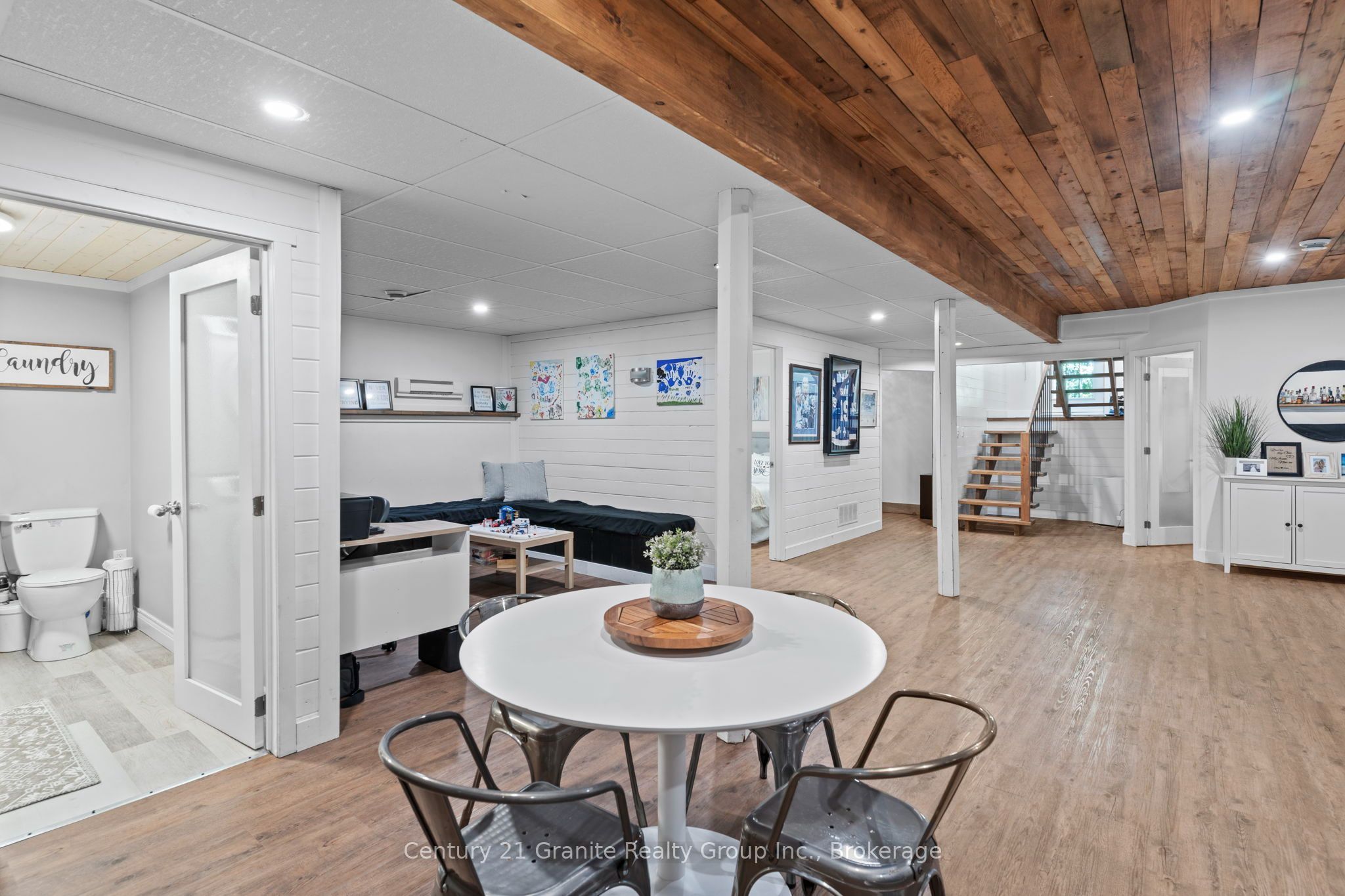 16408 35 Highway Property Photo 27