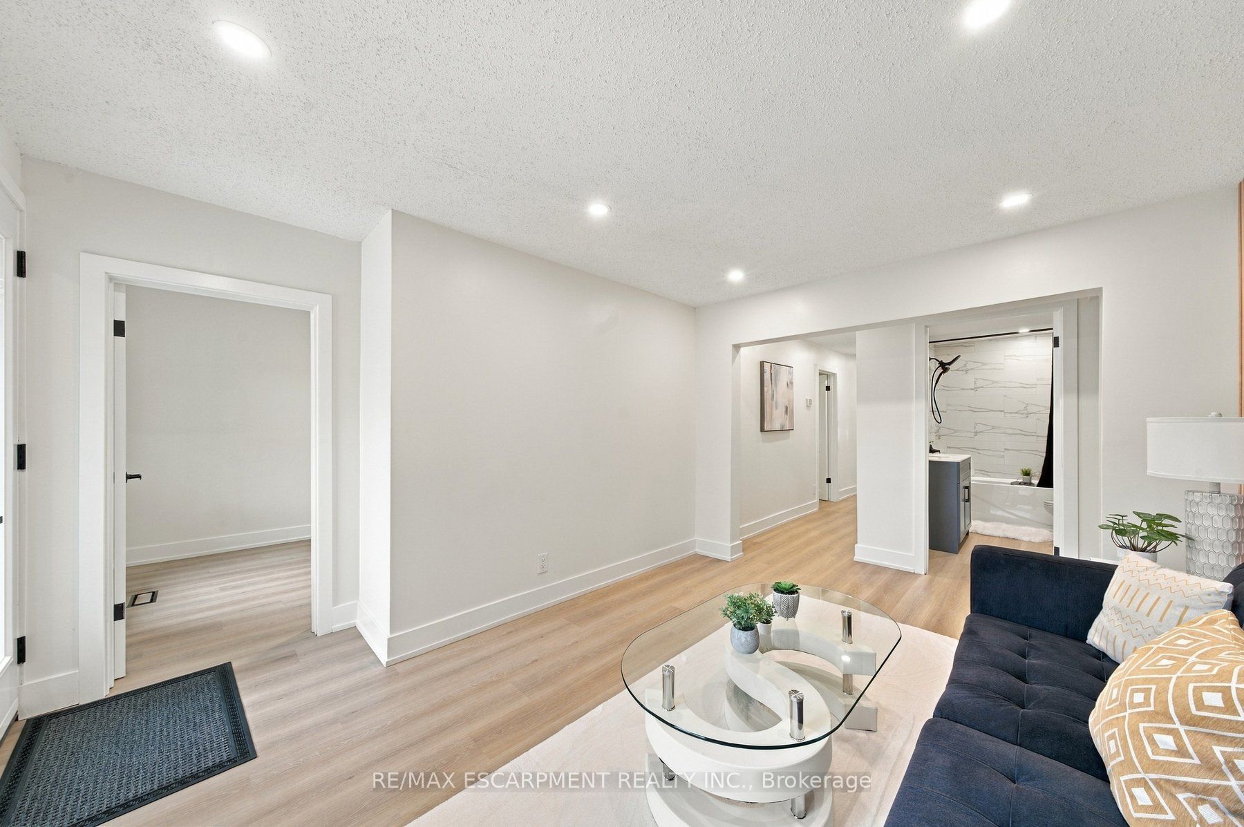 154 Campbell Avenue Property Photo 6