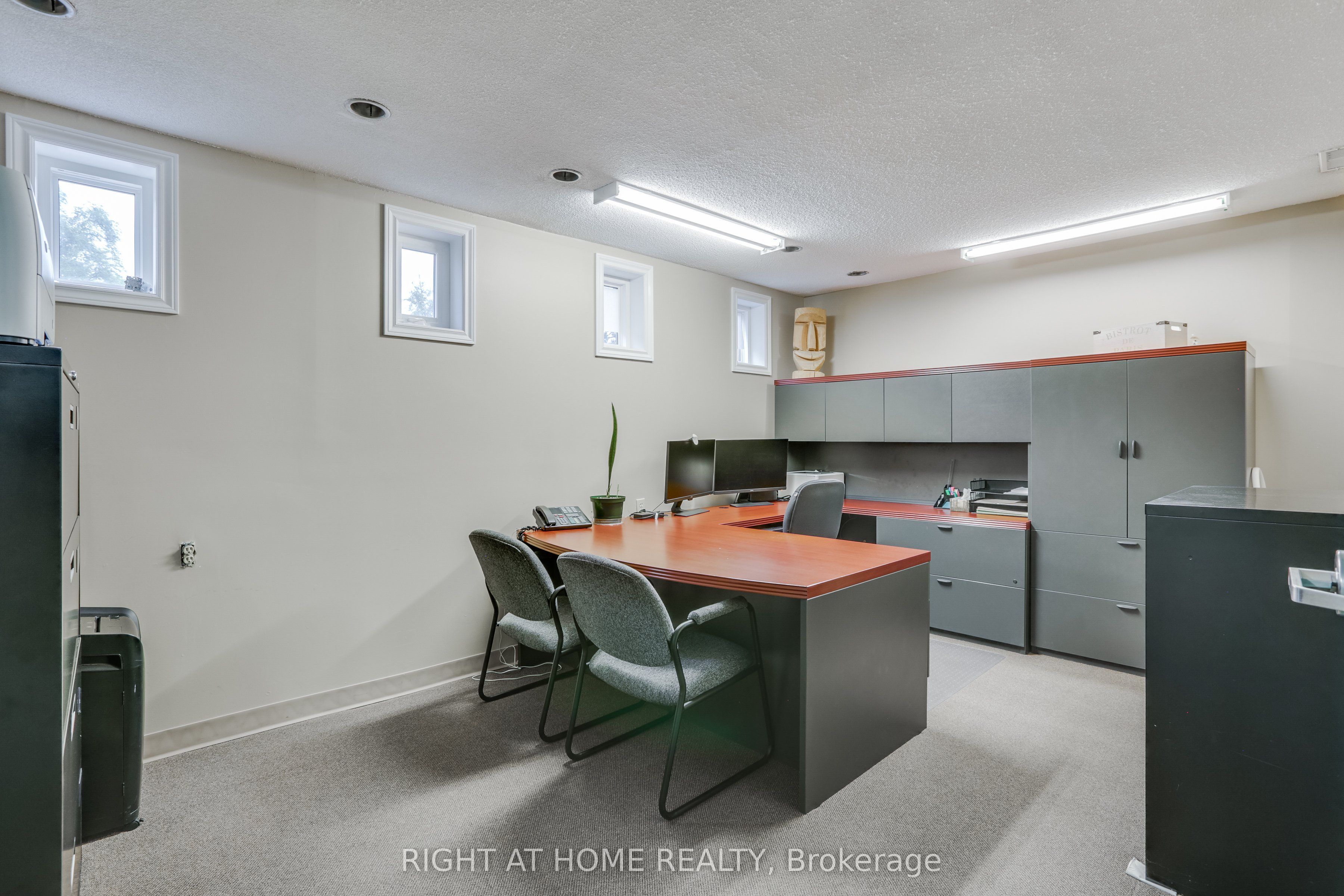 1464 Crumlin Side Road Property Photo 5