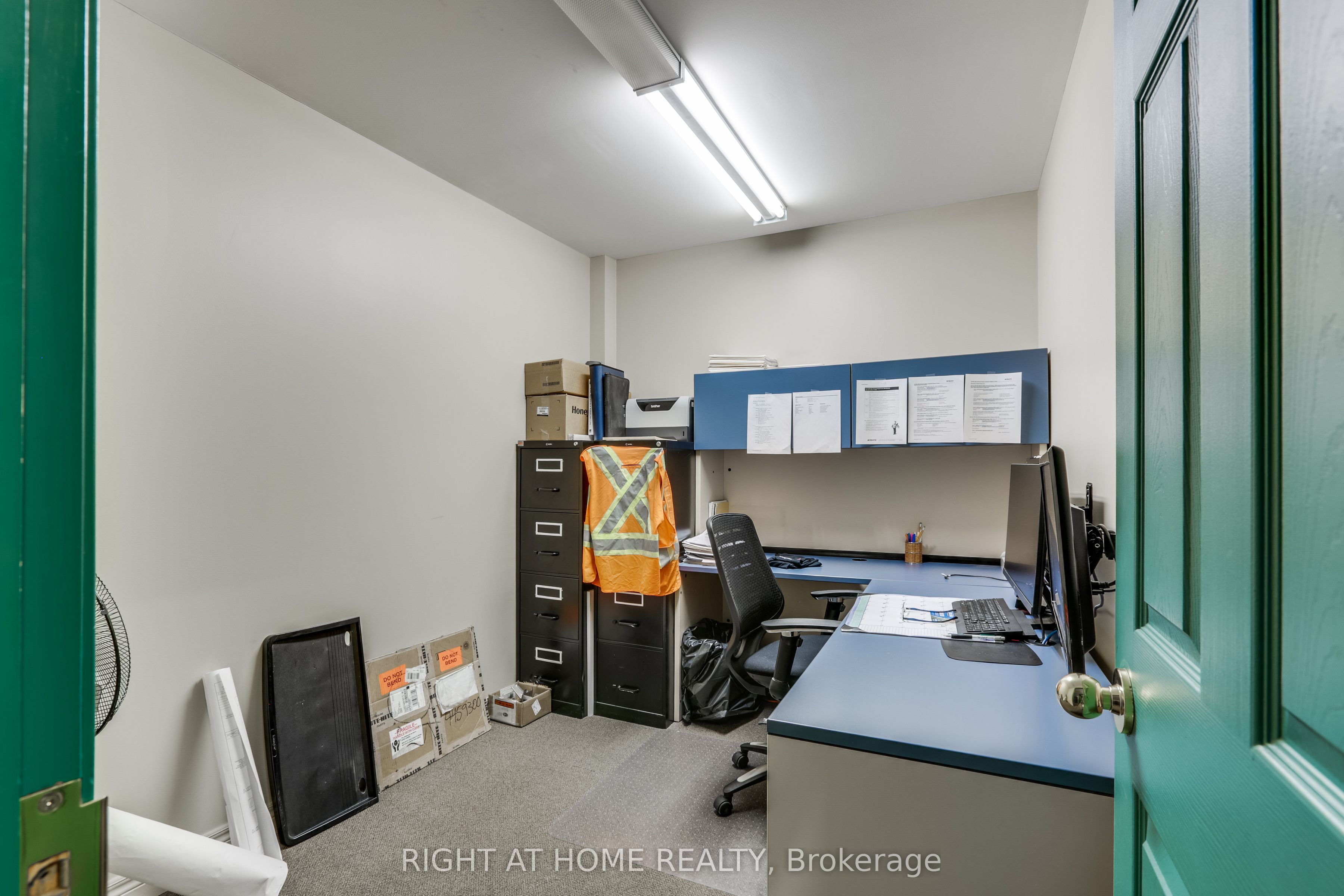 1464 Crumlin Side Road Property Photo 18