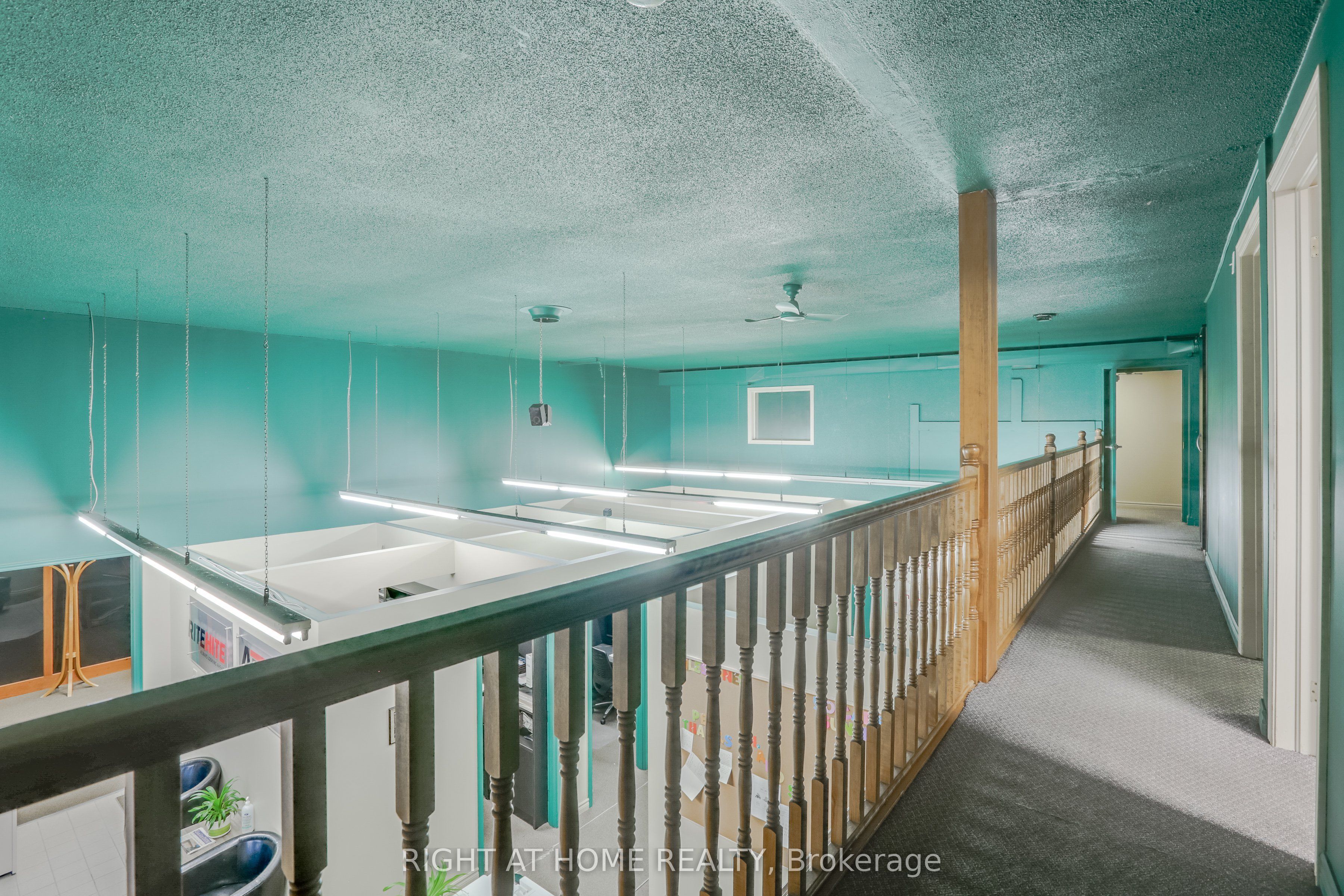 1464 Crumlin Side Road Property Photo 23
