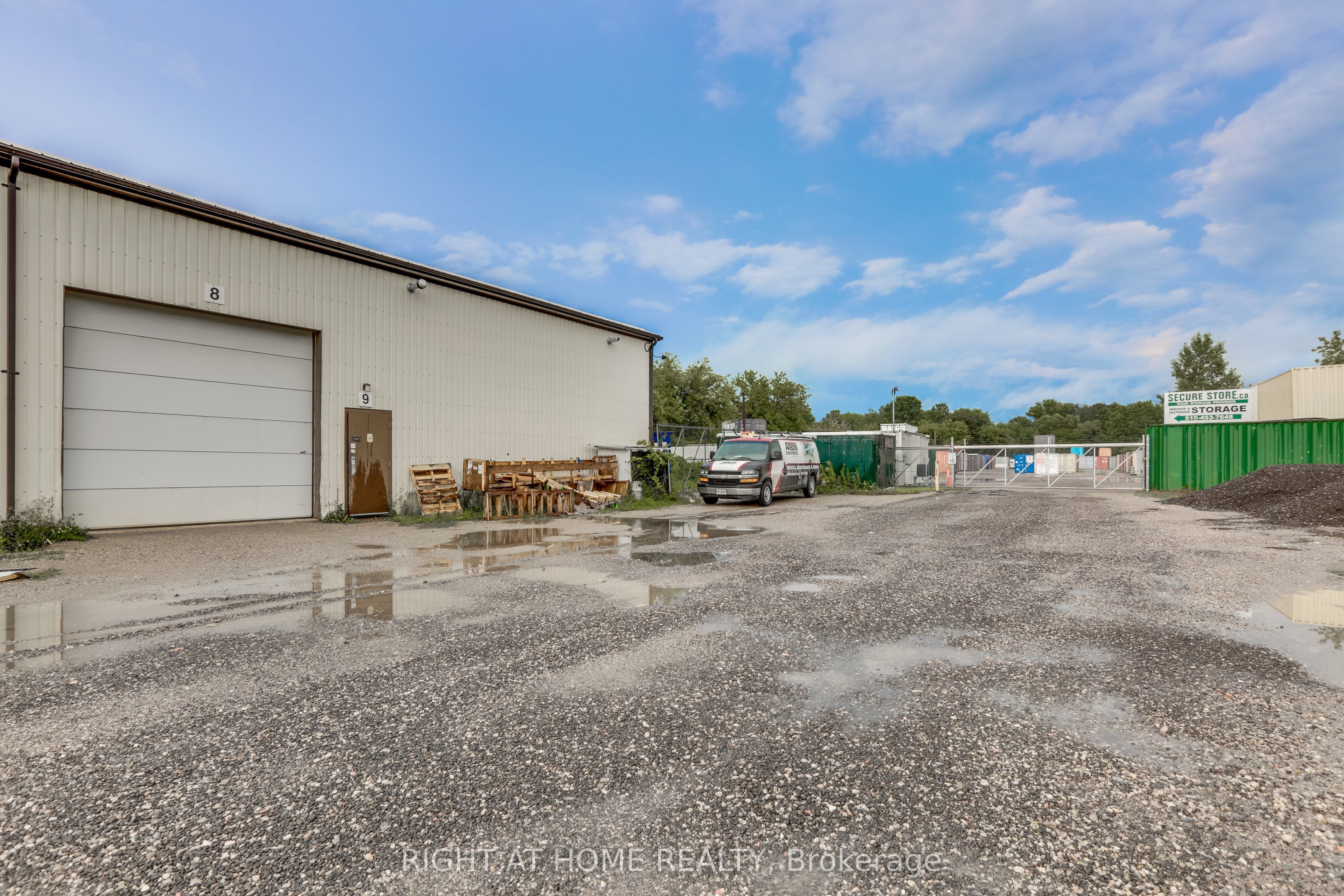 1464 Crumlin Side Road Property Photo 47