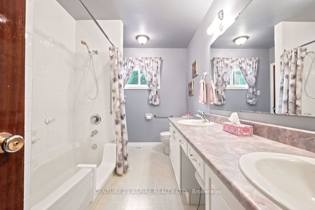 13 Herman Street Property Photo 21