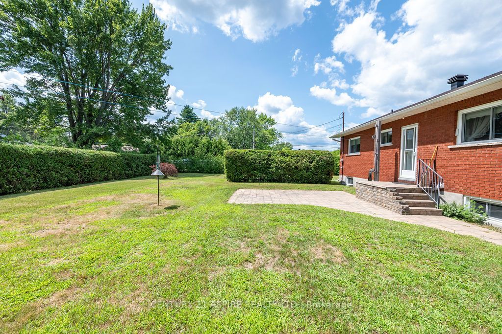 13 Herman Street Property Photo 40