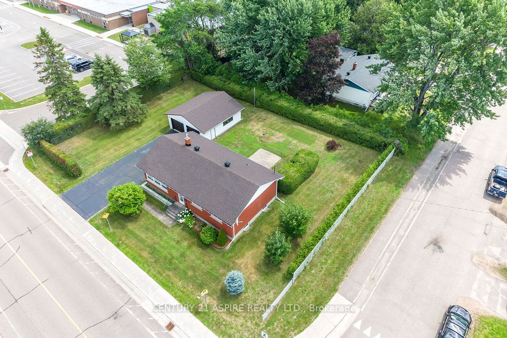 13 Herman Street Property Photo 45