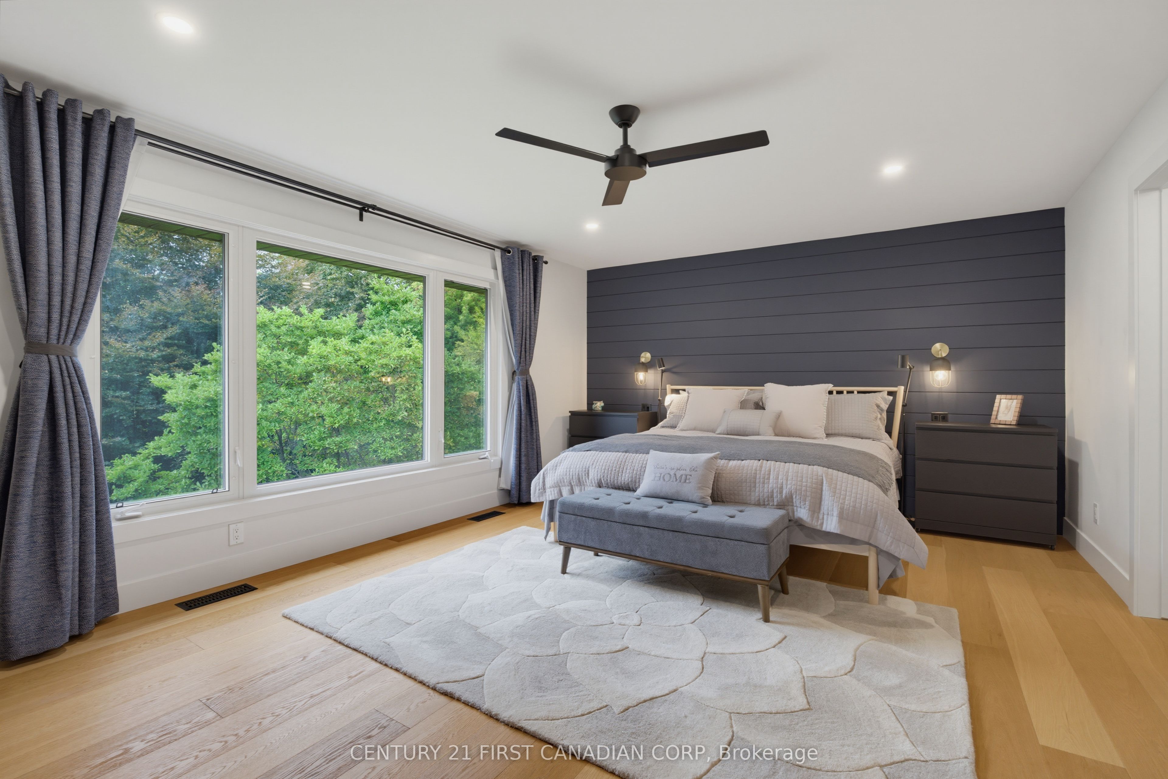 1125 The Parkway Property Photo 21