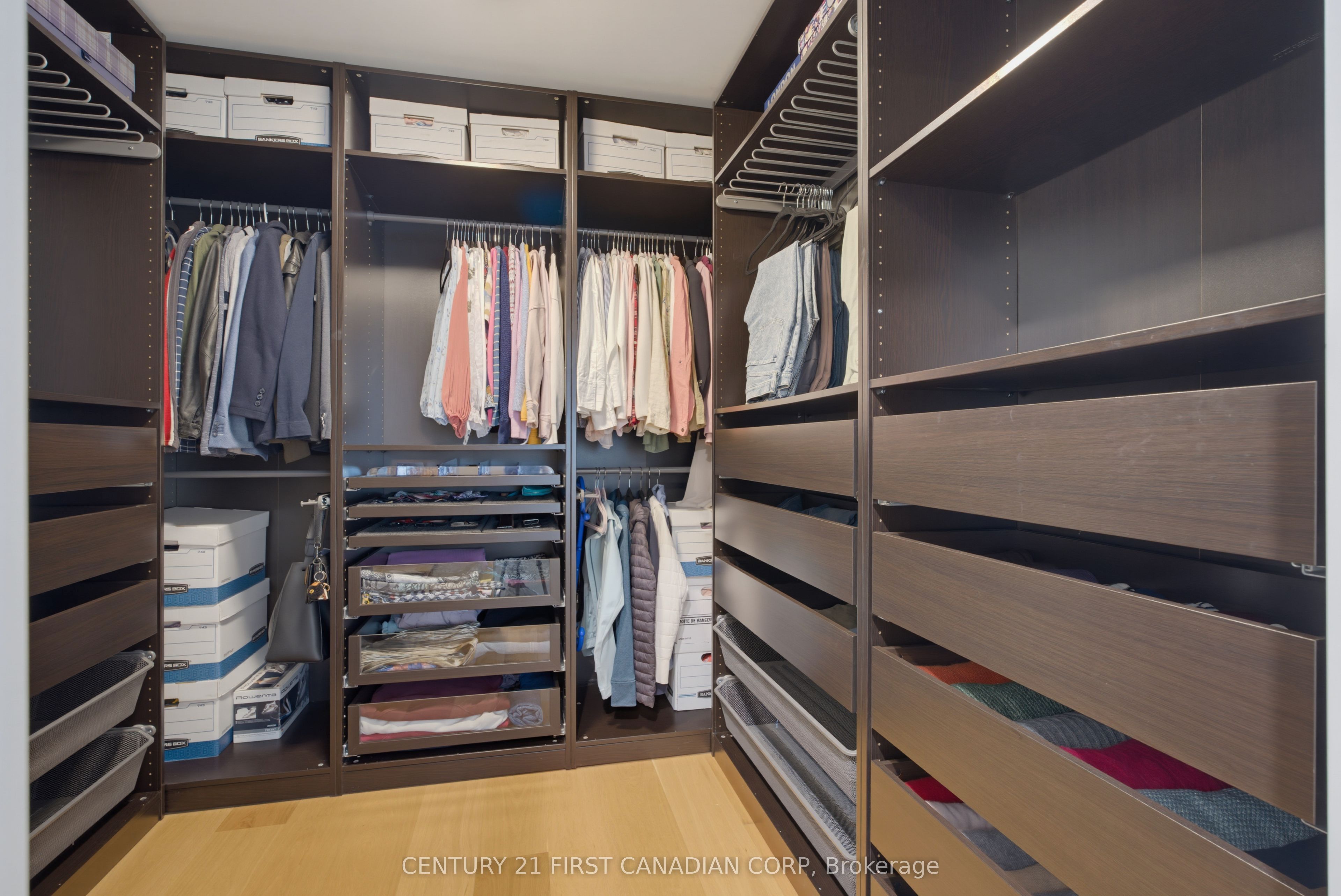 1125 The Parkway Property Photo 25