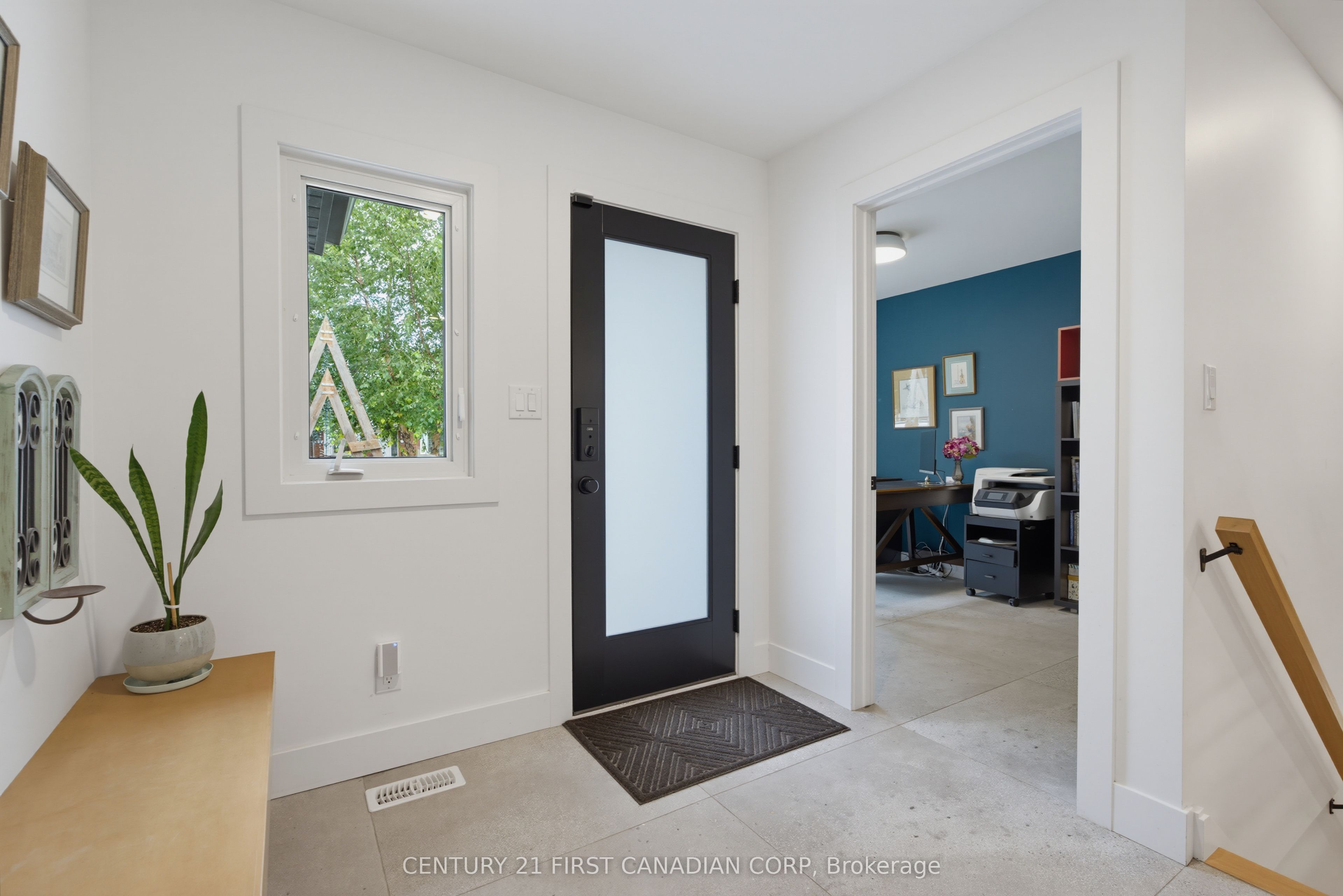 1125 The Parkway Property Photo 31