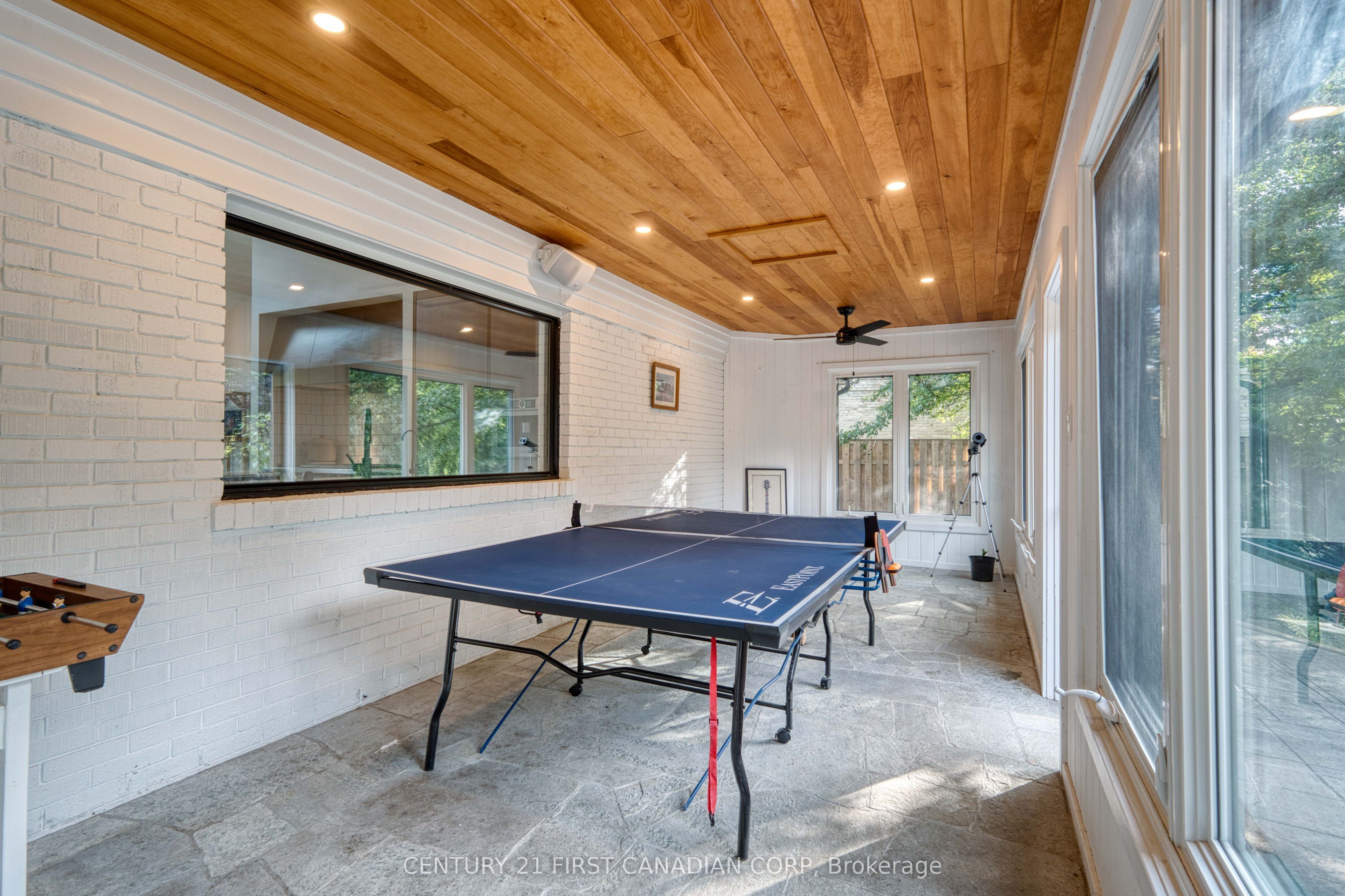1125 The Parkway Property Photo 38