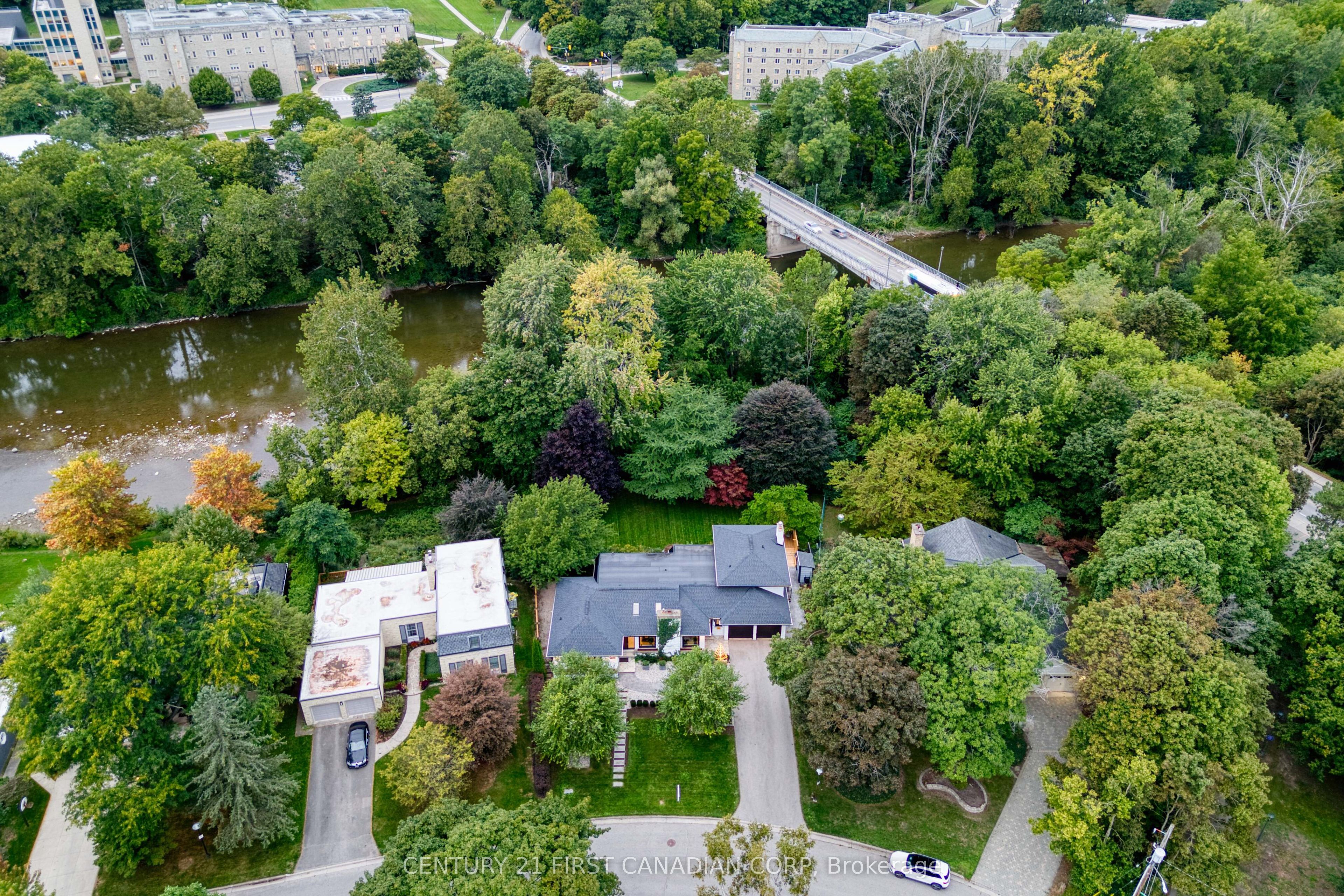 1125 The Parkway Property Photo 44