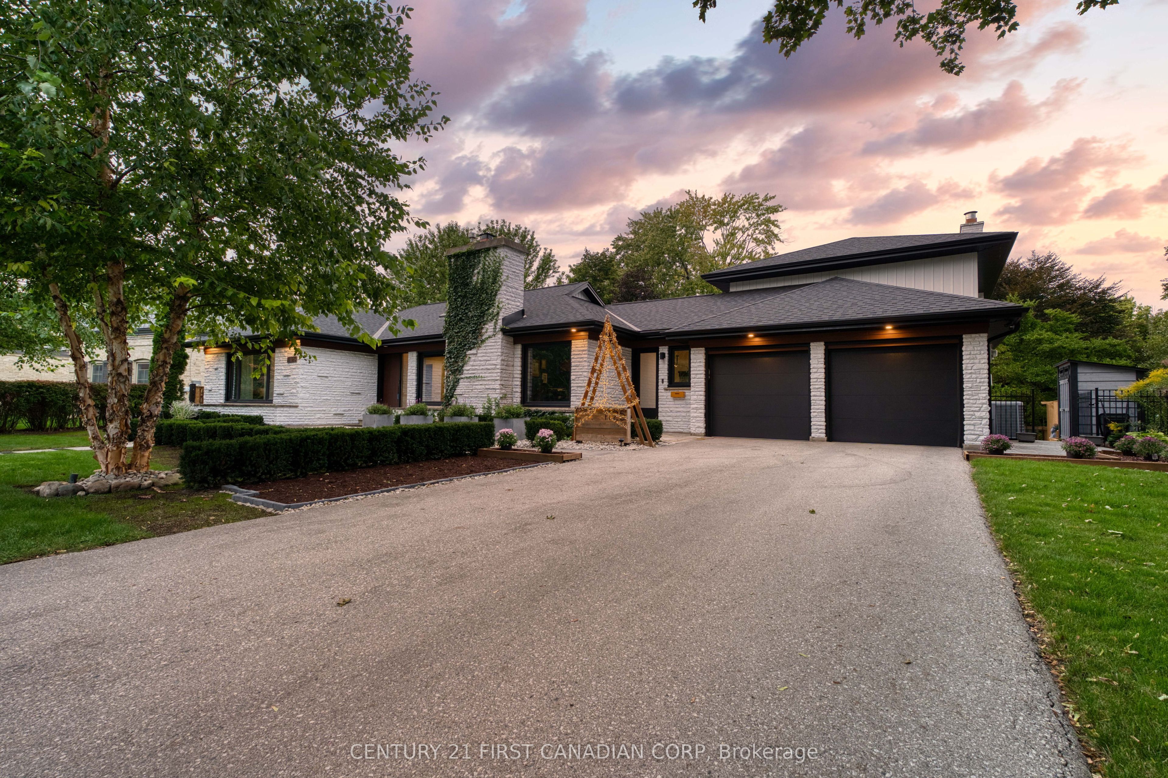 1125 The Parkway Property Photo 46