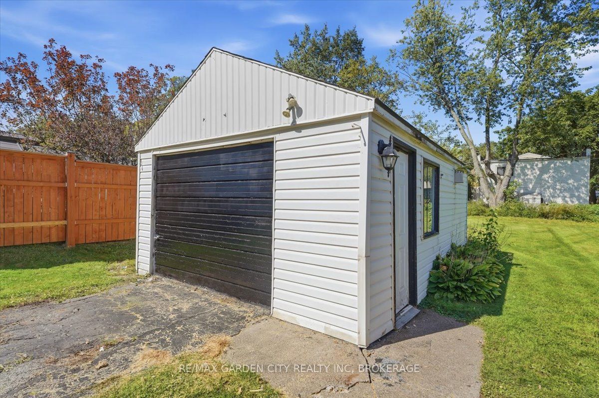 41 Port Robinson Road Property Photo 3