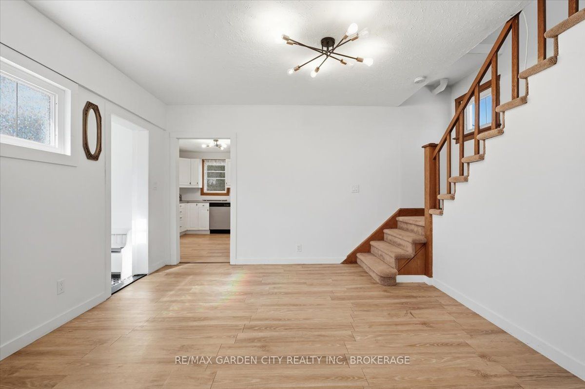 41 Port Robinson Road Property Photo 9