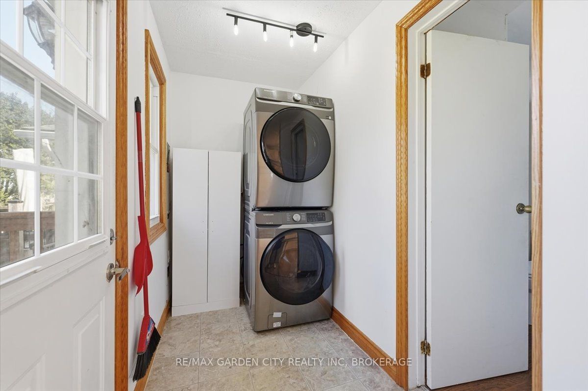 41 Port Robinson Road Property Photo 13