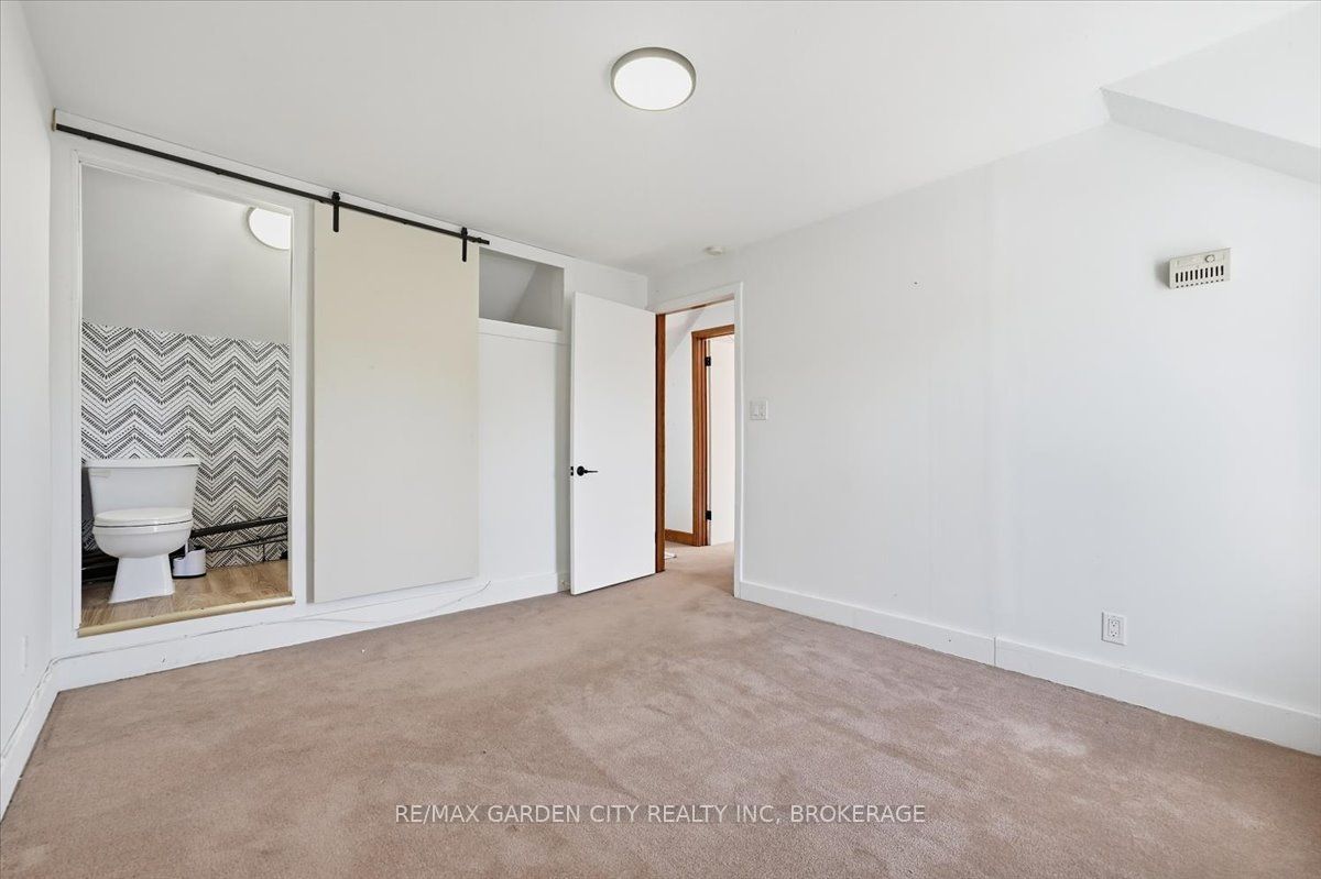 41 Port Robinson Road Property Photo 18