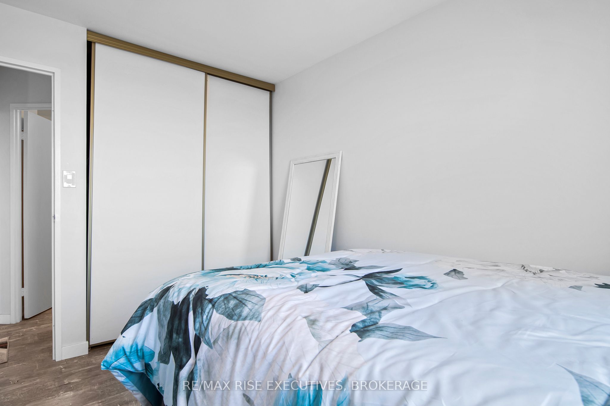 66 Greenview Drive 710 Property Photo 25