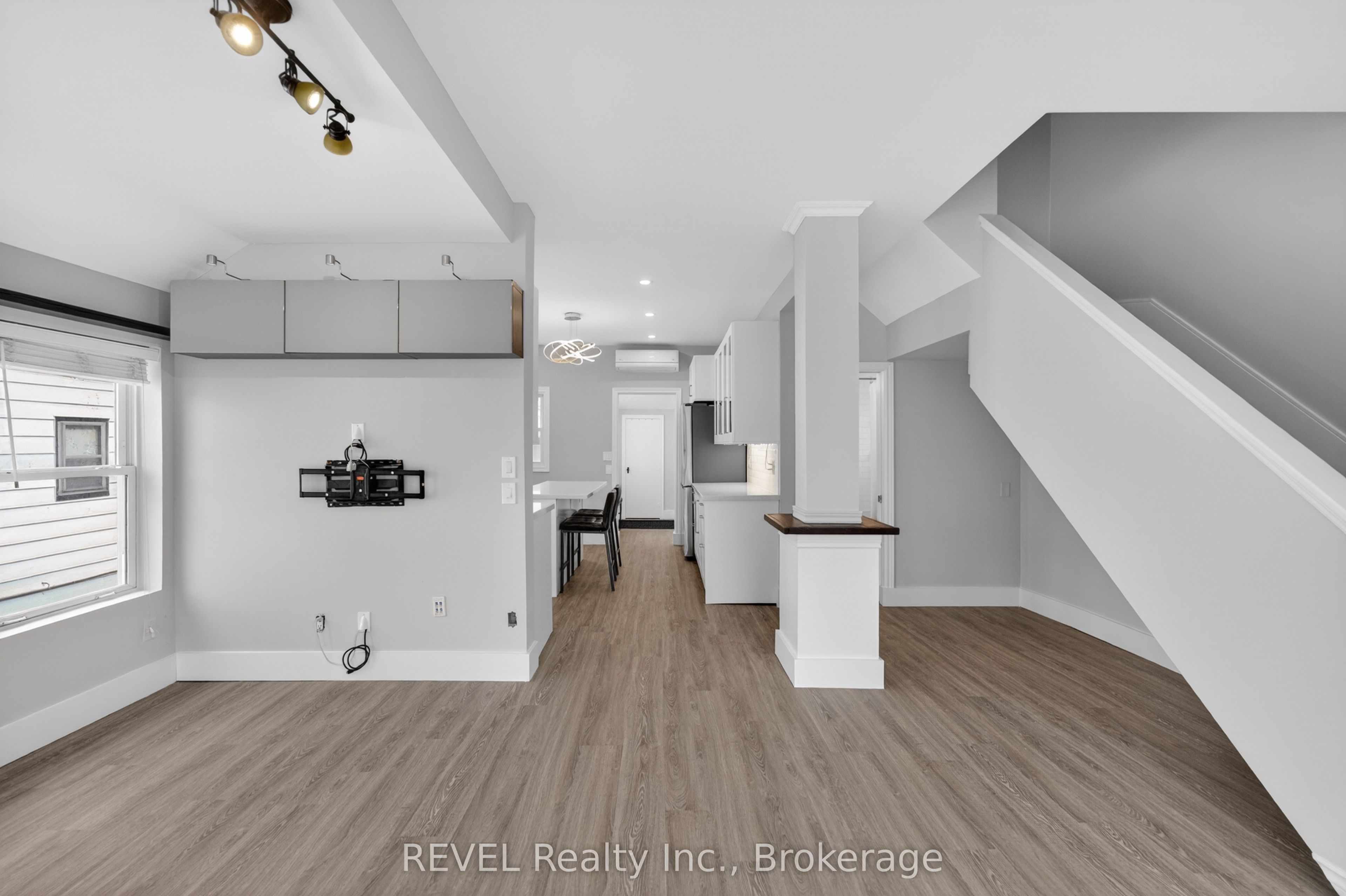 15 Phipps Street Property Photo 14
