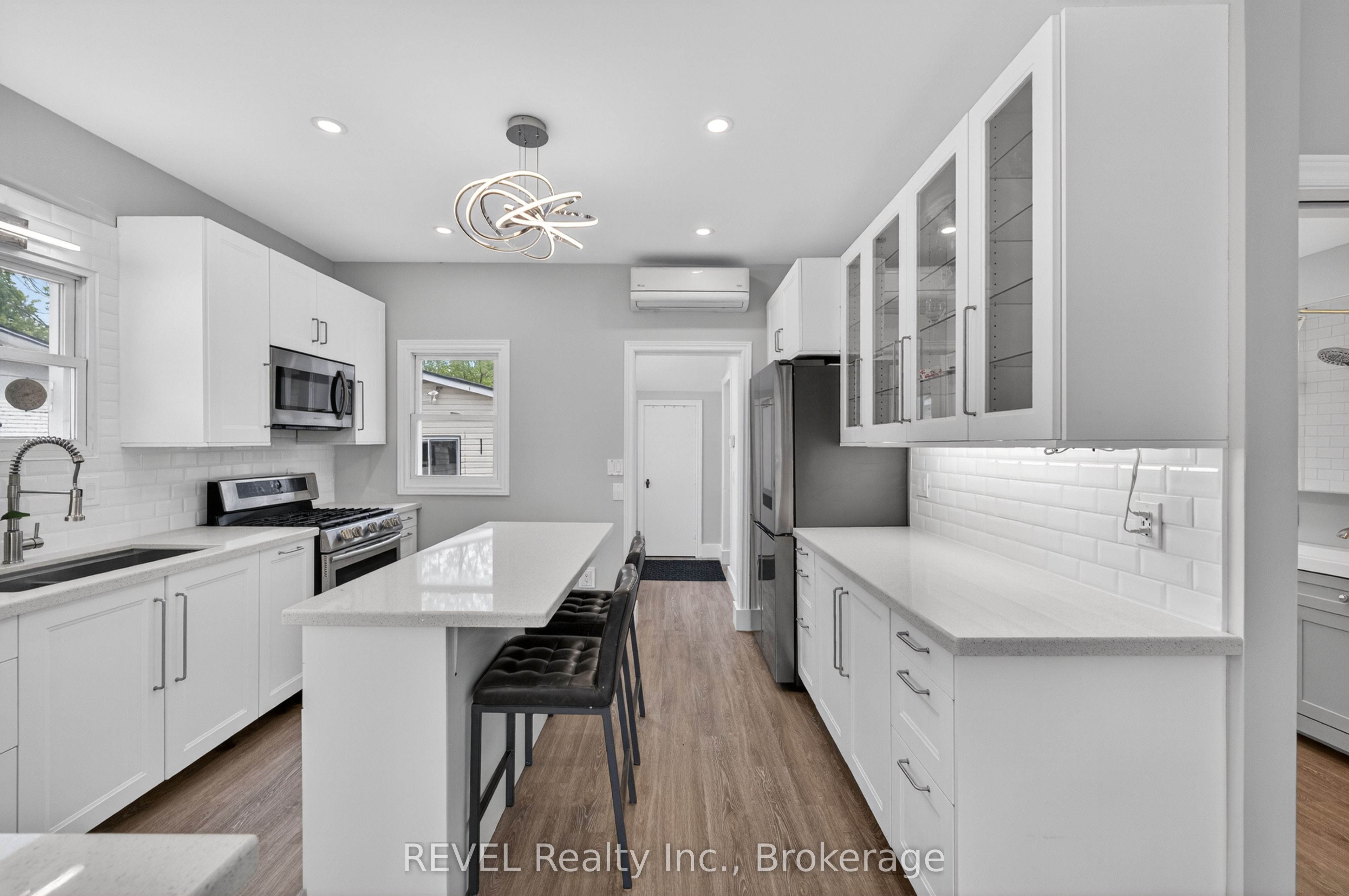 15 Phipps Street Property Photo 16
