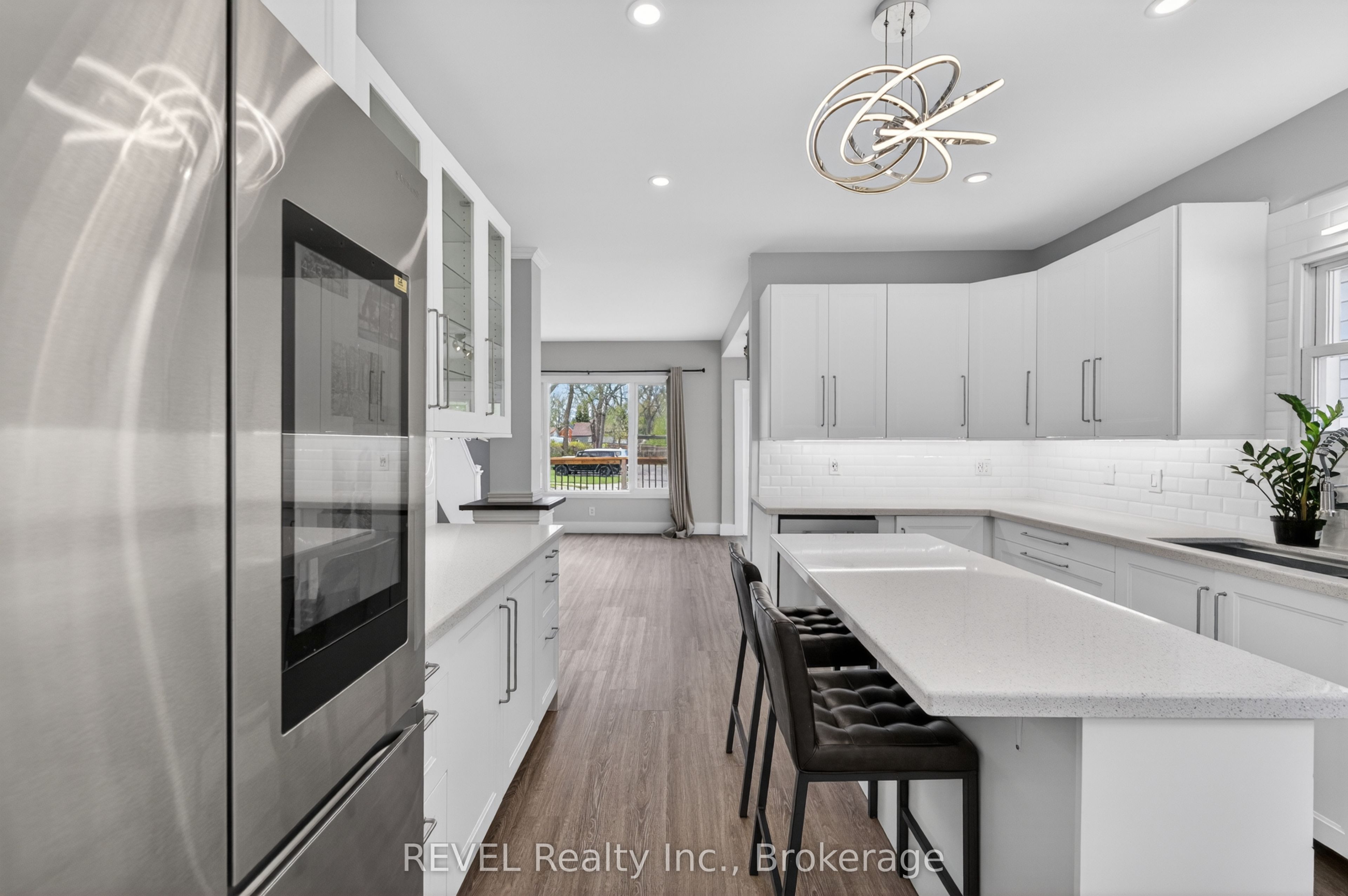 15 Phipps Street Property Photo 18
