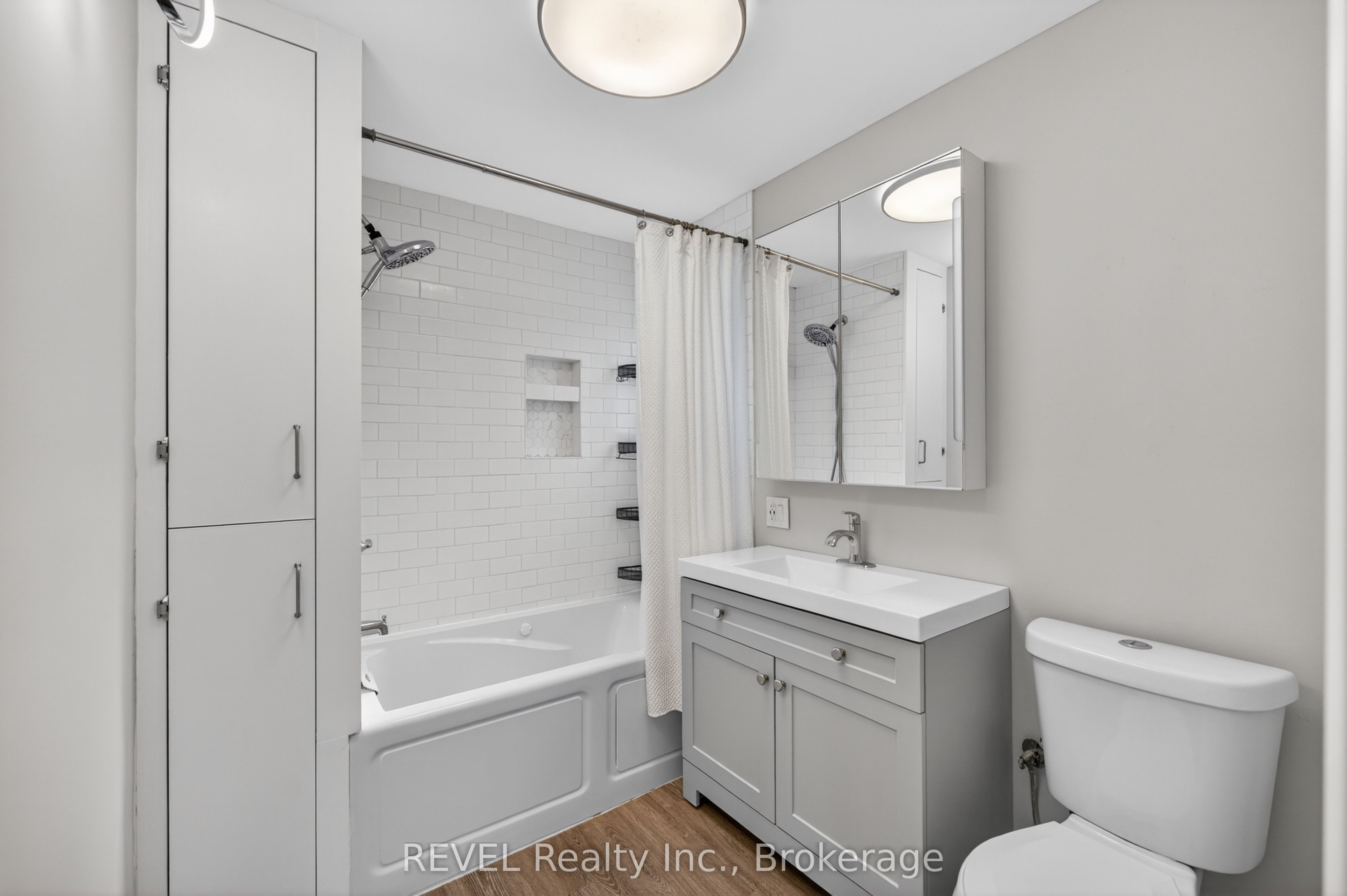 15 Phipps Street Property Photo 20