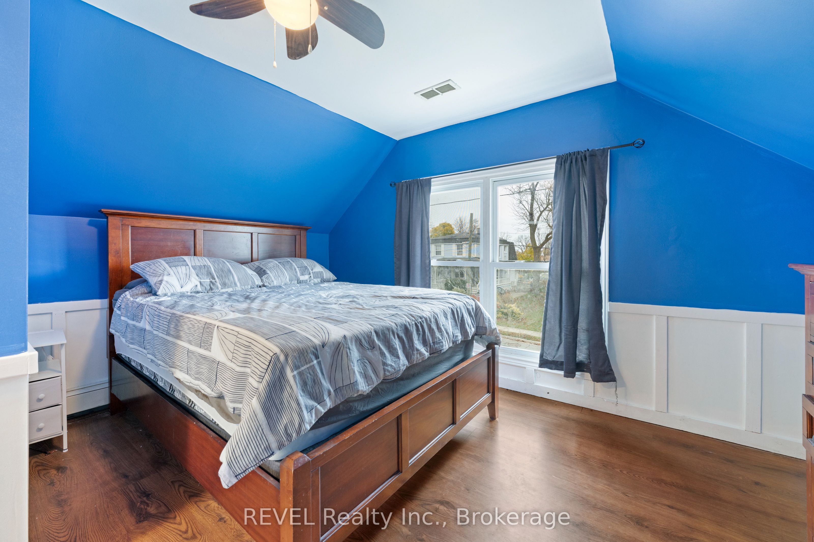 15 Phipps Street Property Photo 26