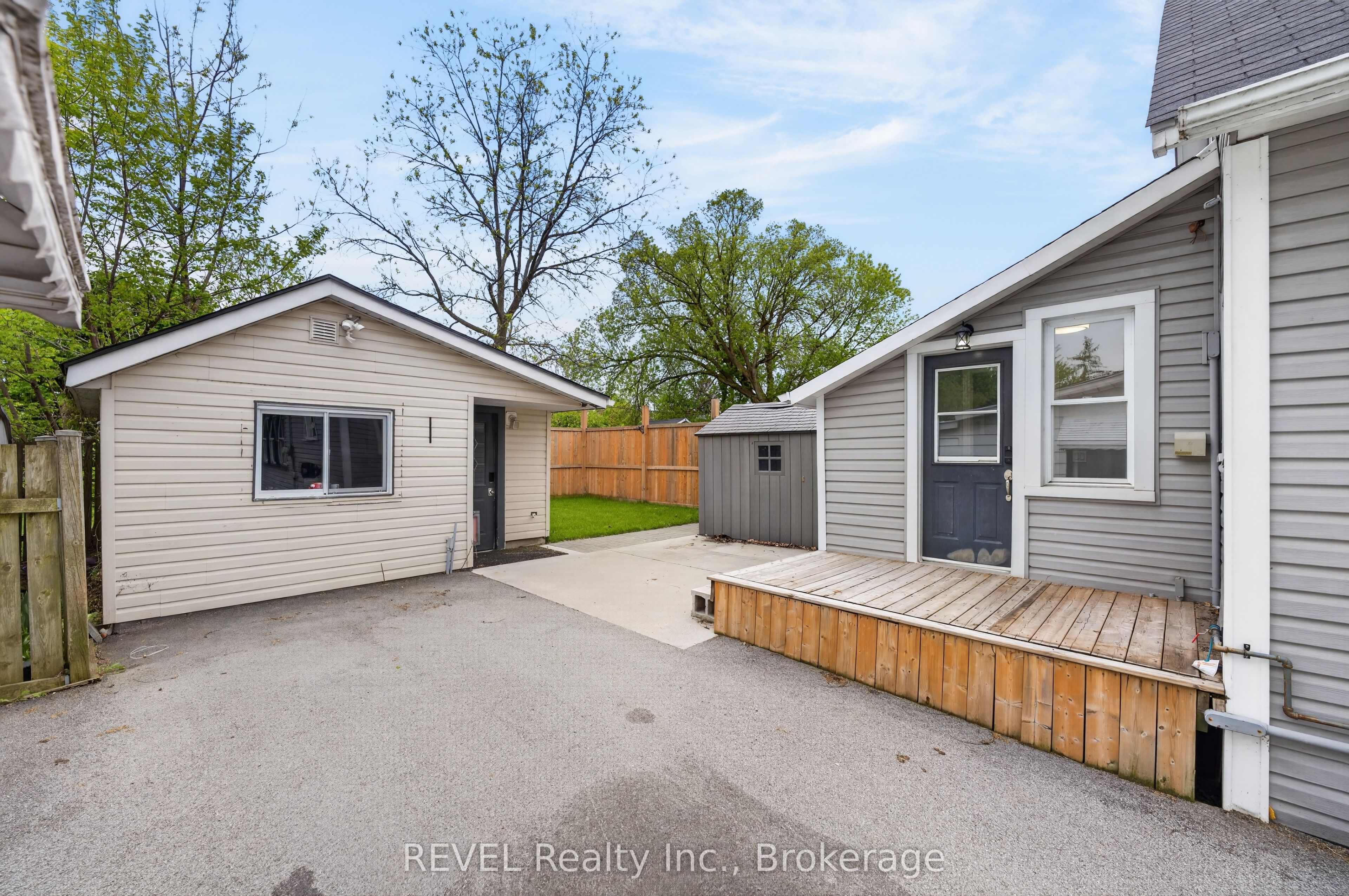 15 Phipps Street Property Photo 34