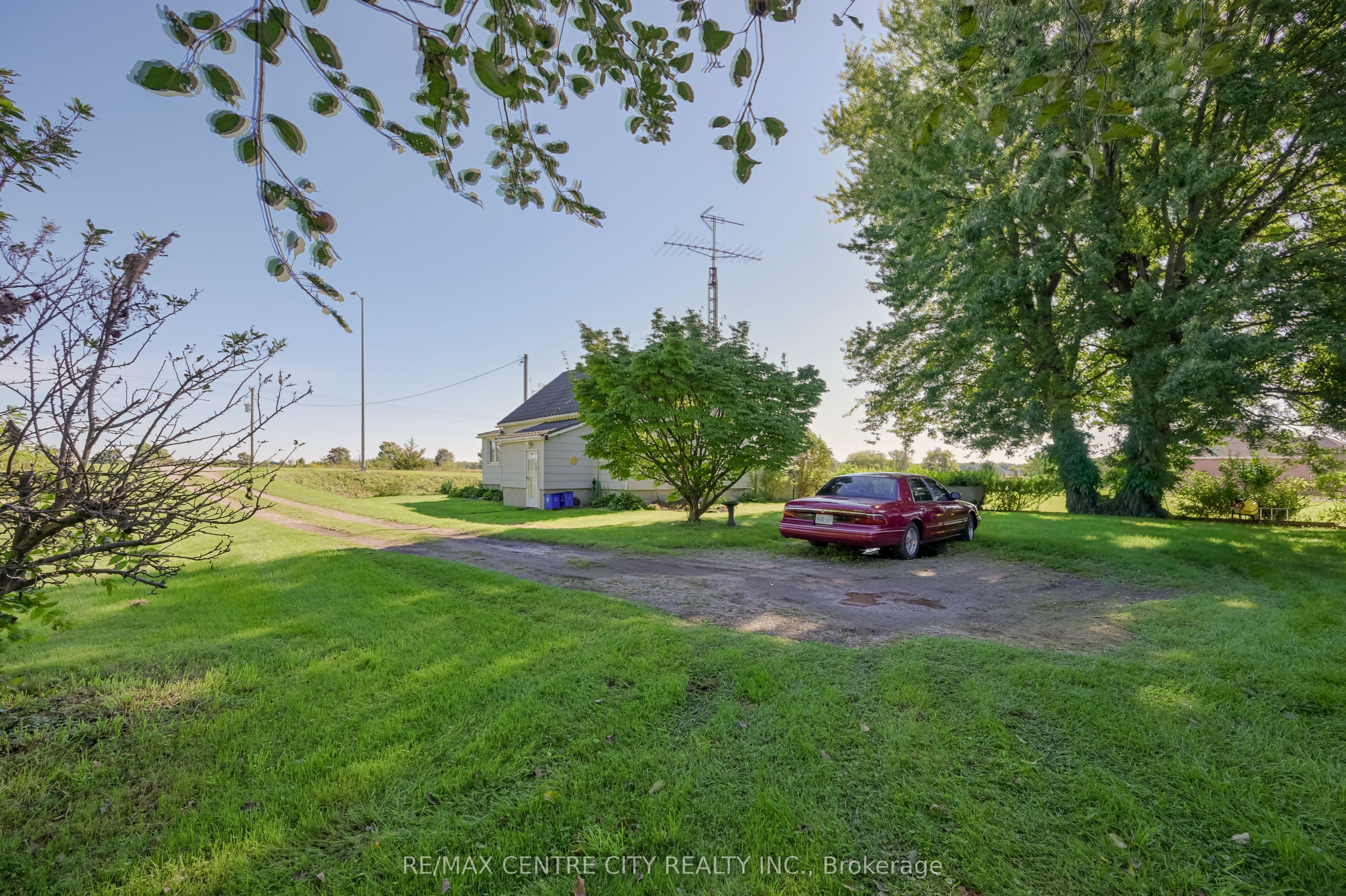 12329 Graham Road Property Photo 22