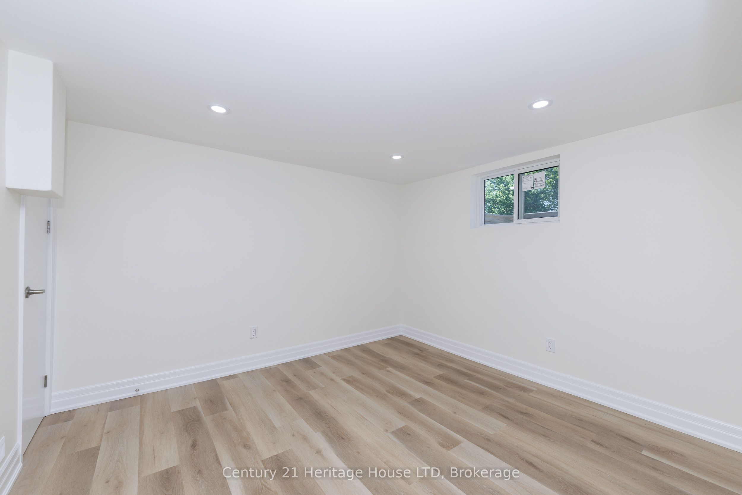 37 Coronation Boulevard Basement Property Photo 7