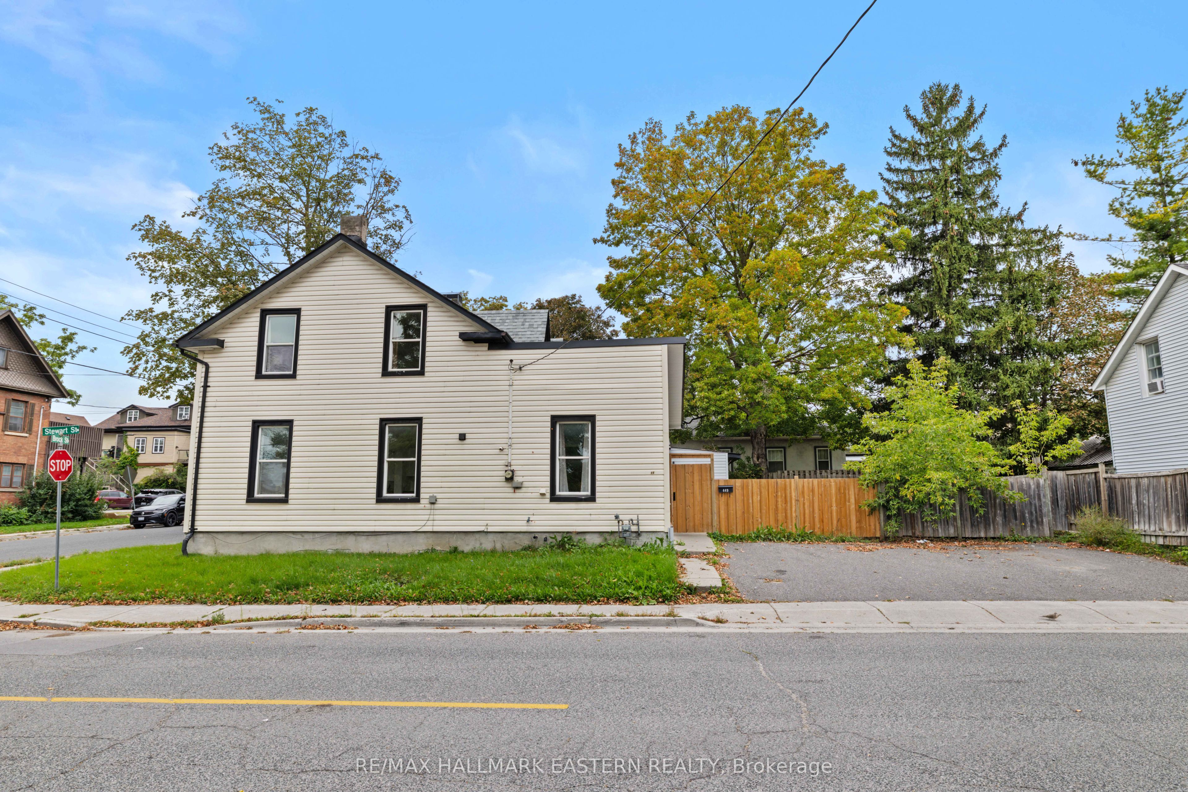 284-288 Brock Street Property Photo 4