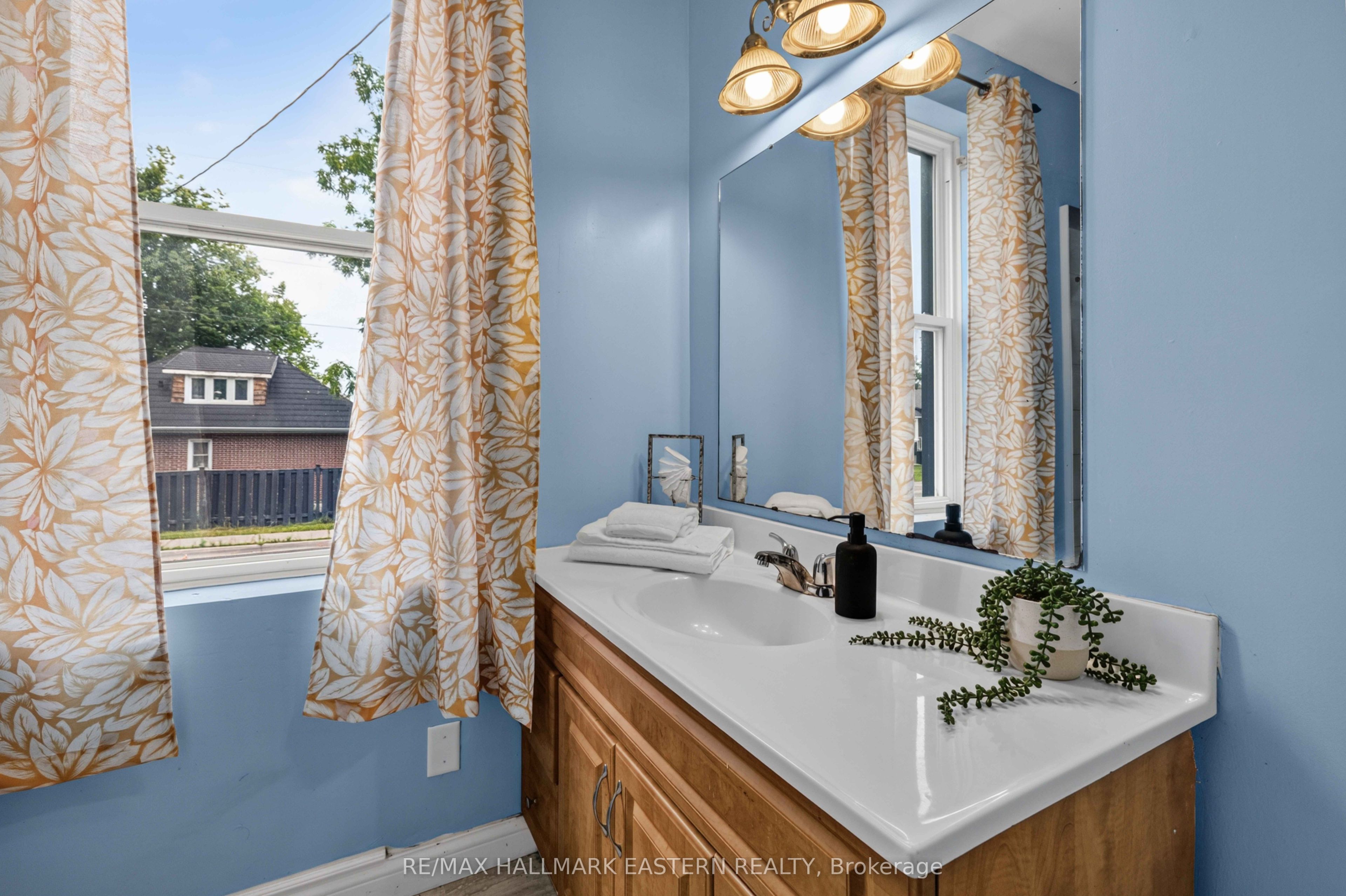 284-288 Brock Street Property Photo 14