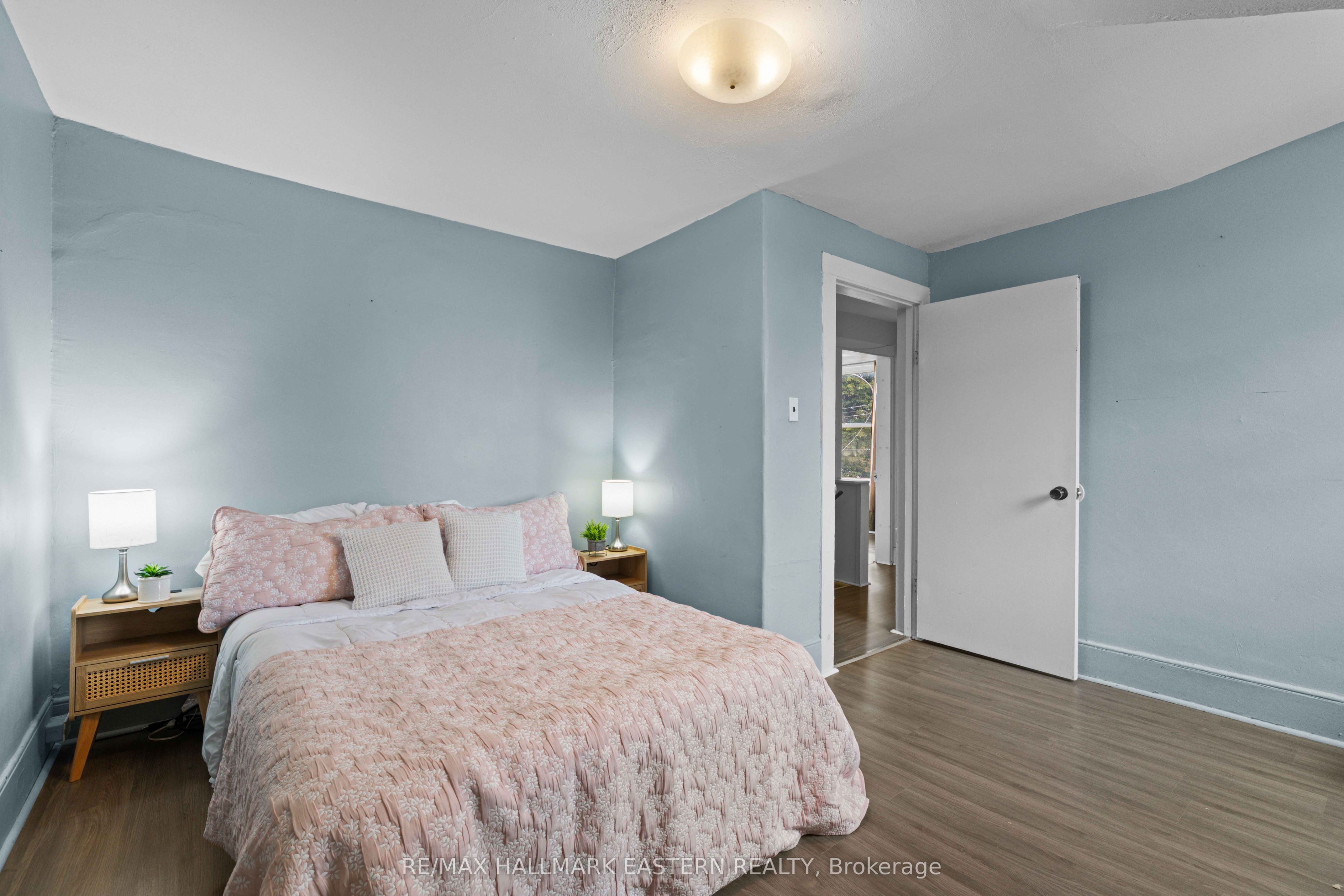 284-288 Brock Street Property Photo 16