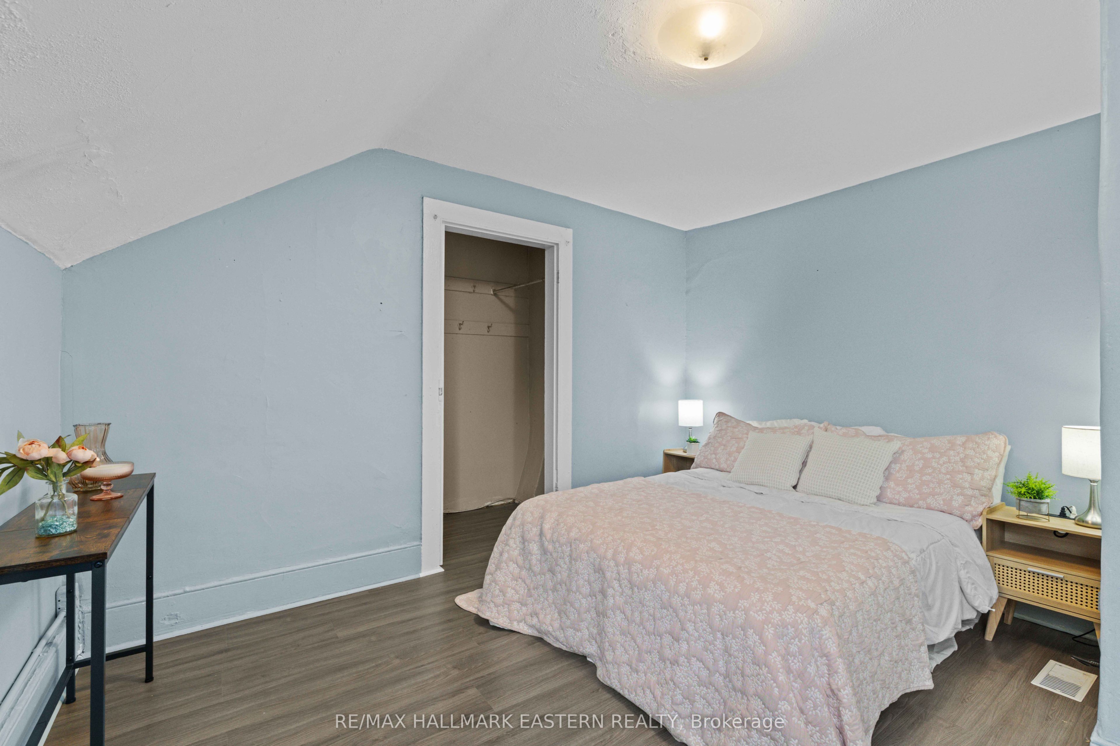 284-288 Brock Street Property Photo 17