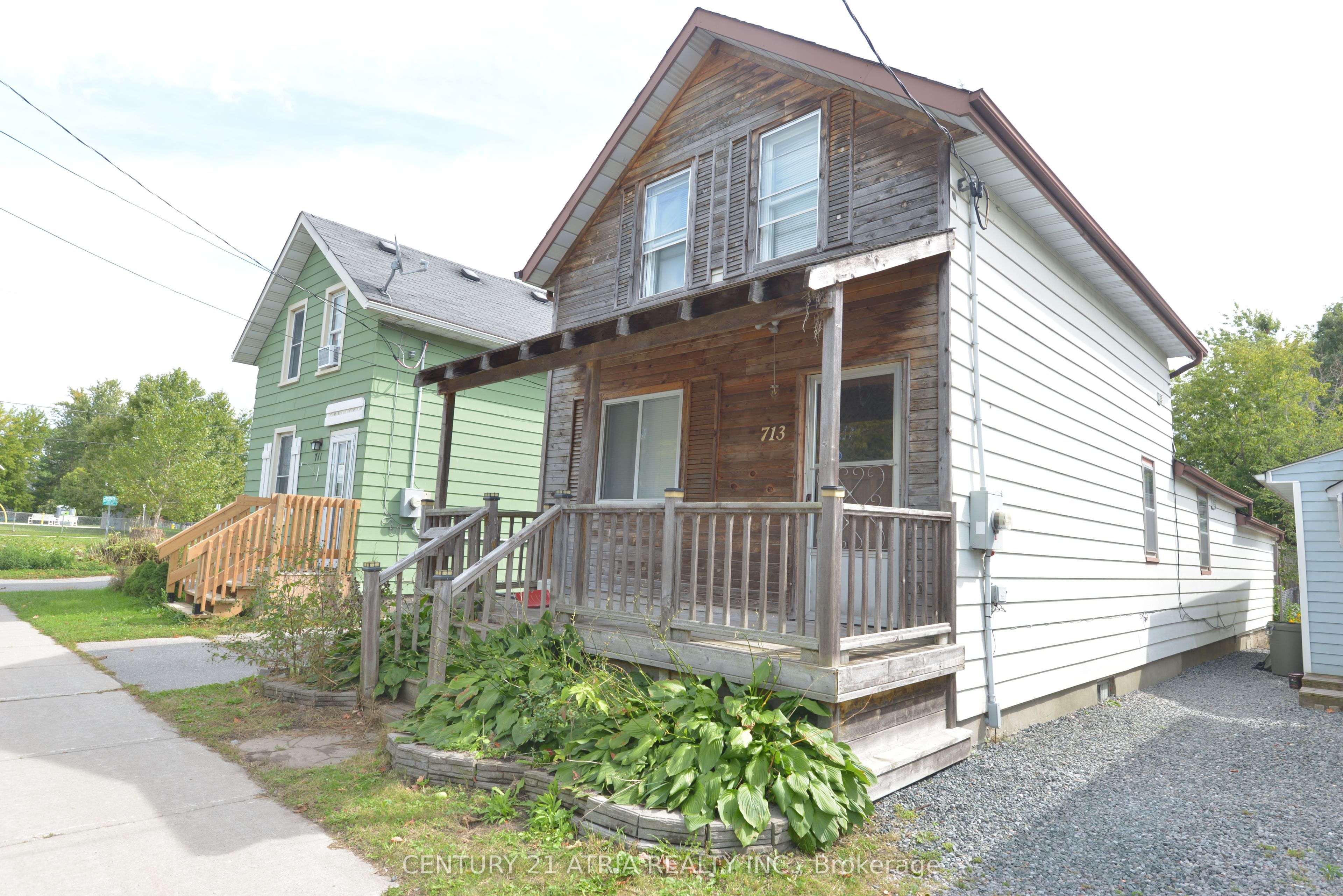 713 Chamberlain Street Property Photo 1