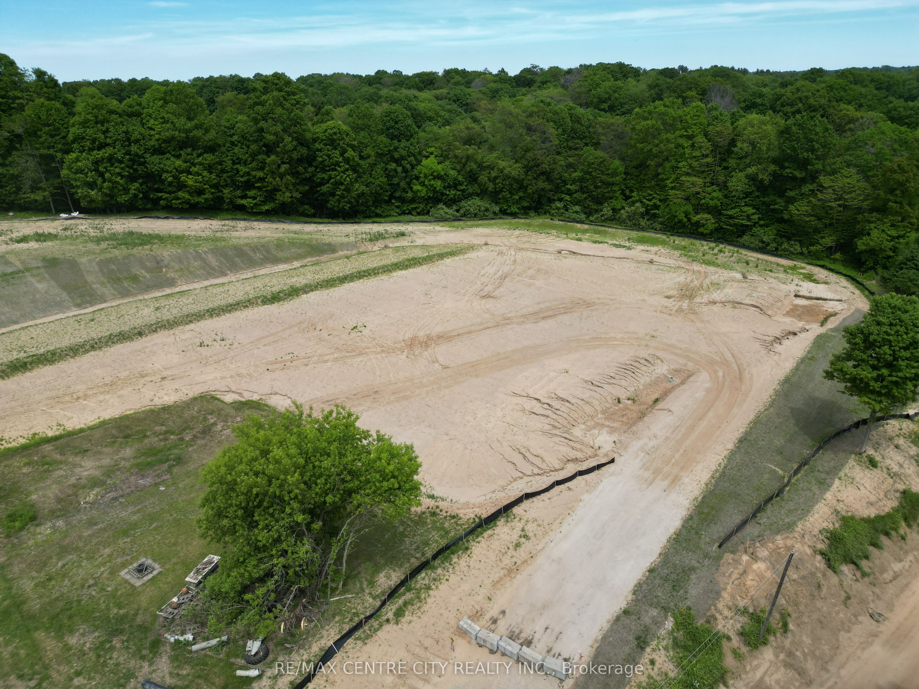 4464 Thomas Road Property Photo 1