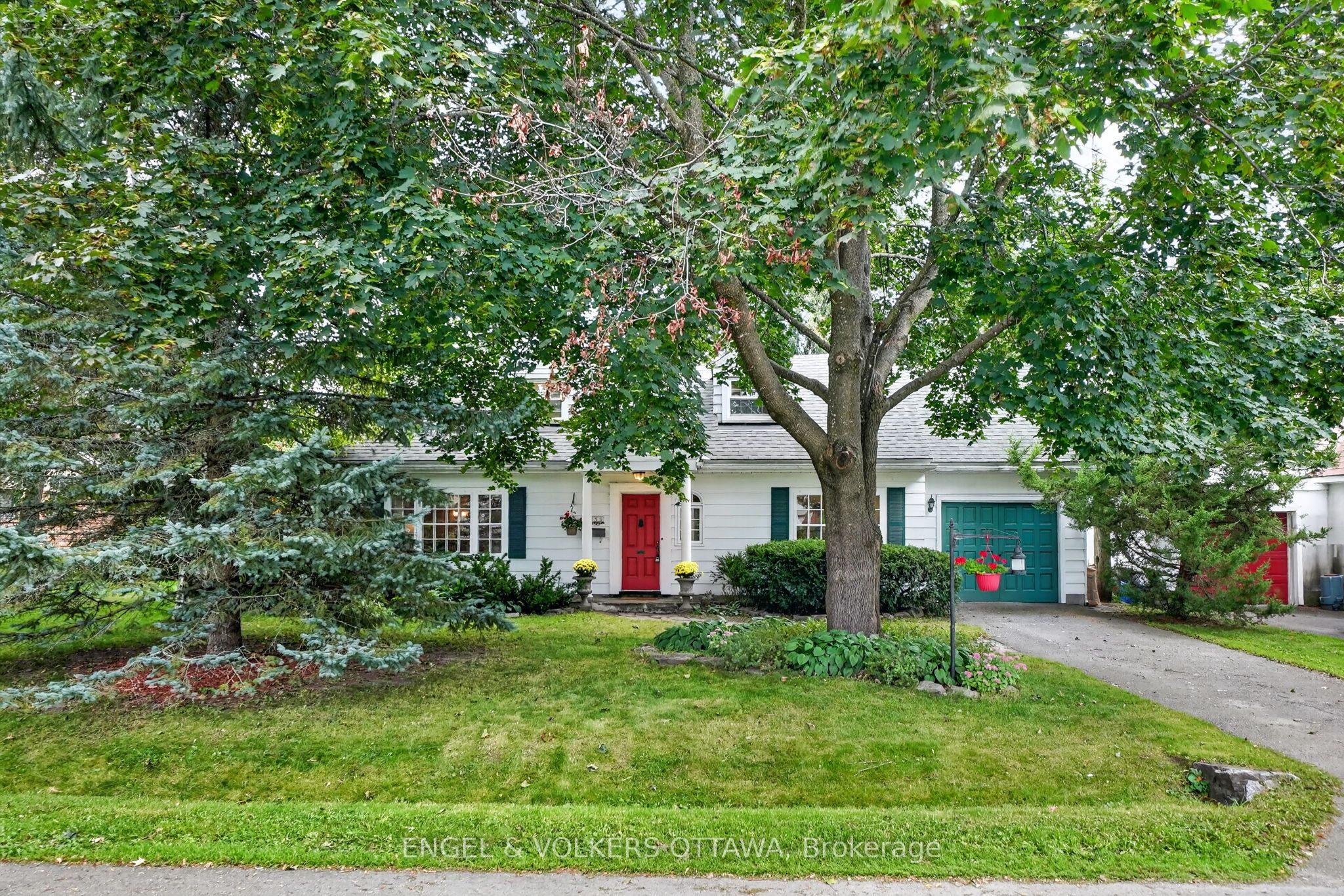 250 Faircrest Road Property Photo 1