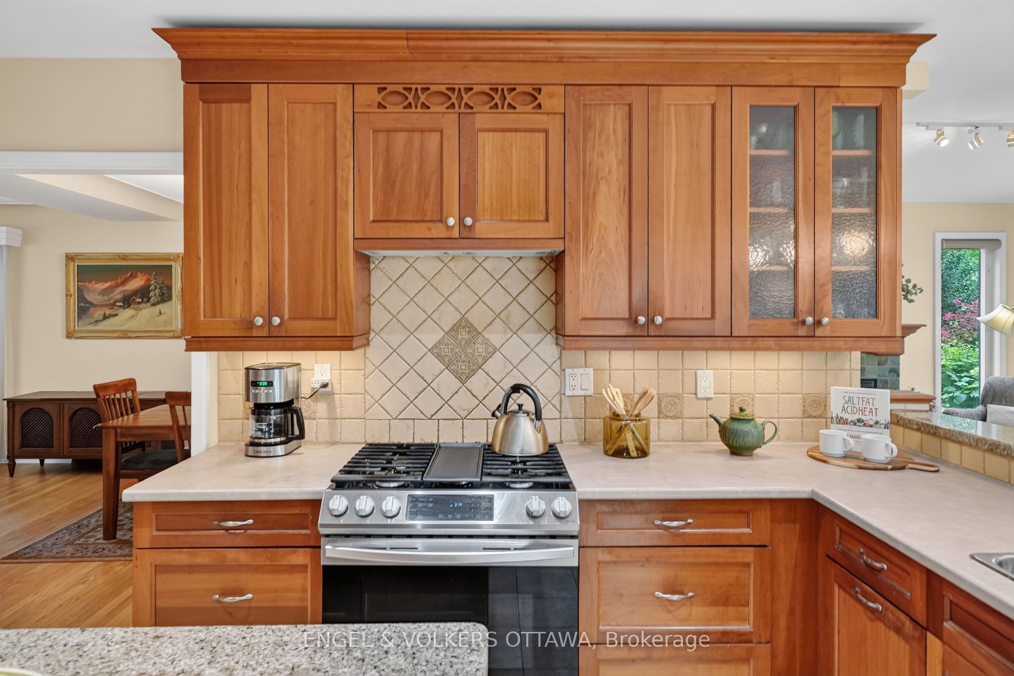 250 Faircrest Road Property Photo 9