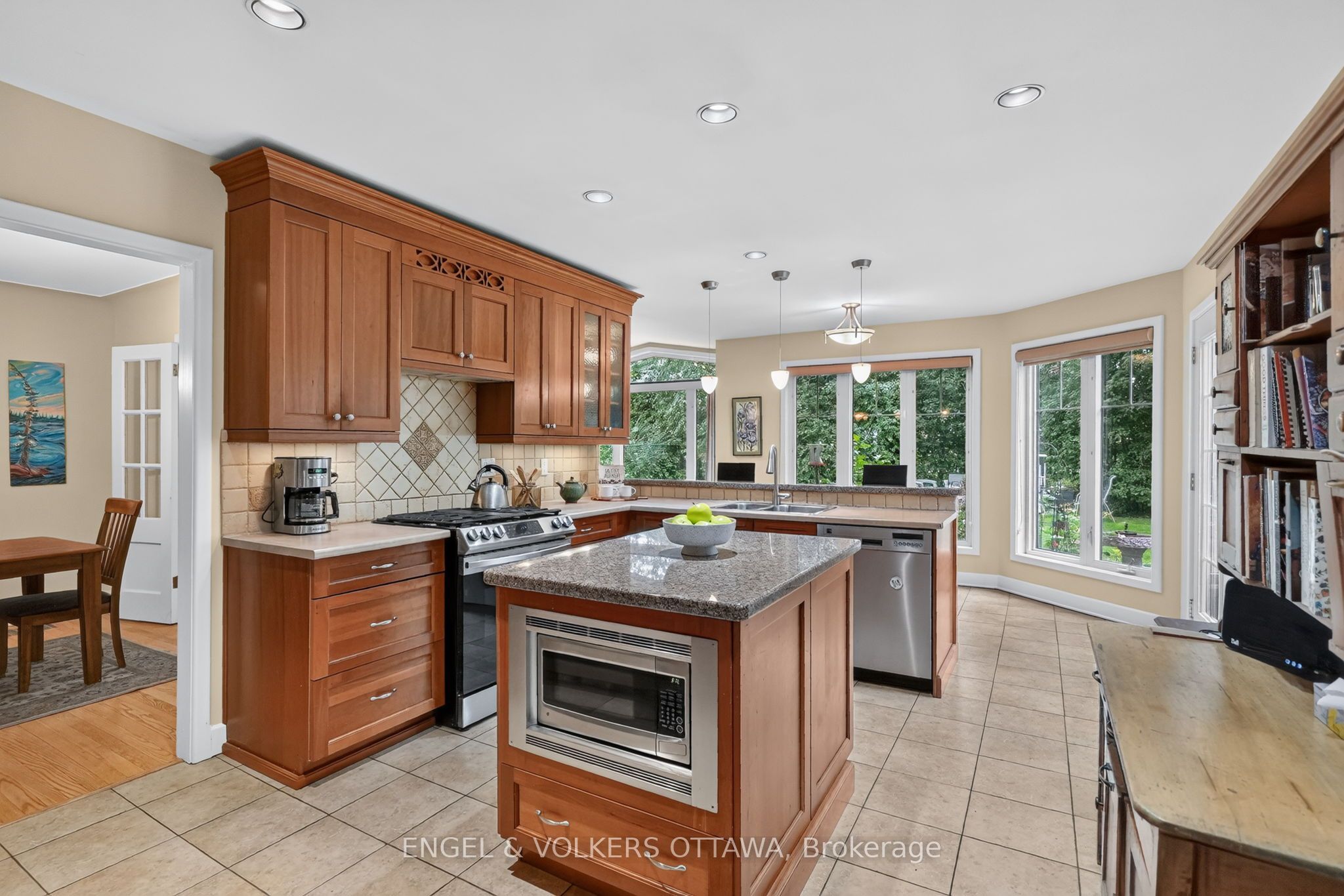 250 Faircrest Road Property Photo 10