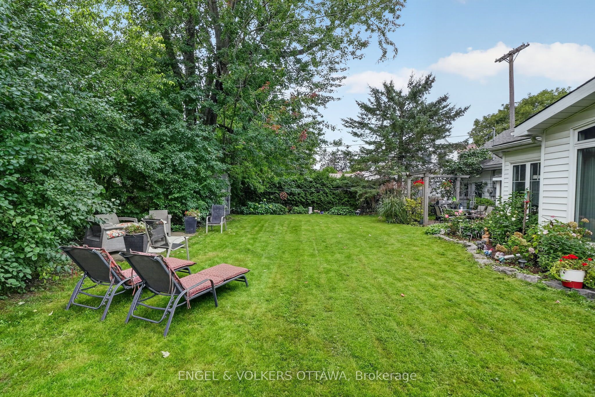 250 Faircrest Road Property Photo 27