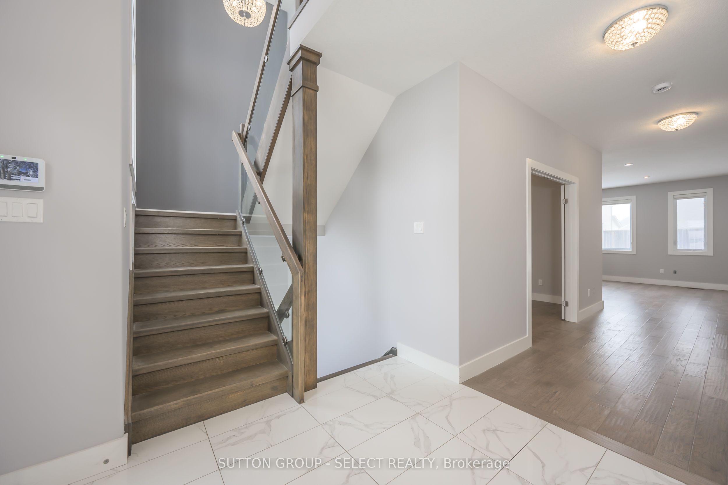 1062 Melsetter Way Property Photo 2