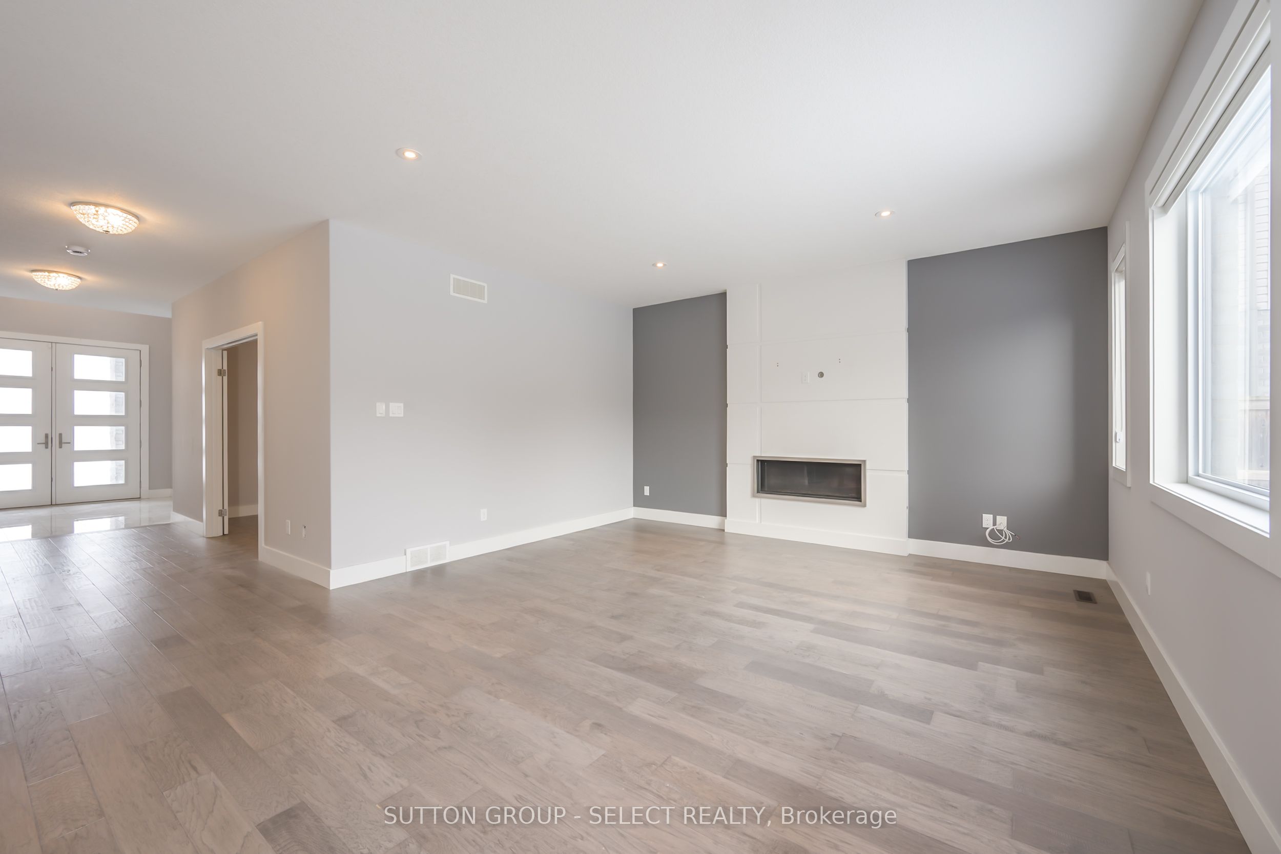 1062 Melsetter Way Property Photo 4