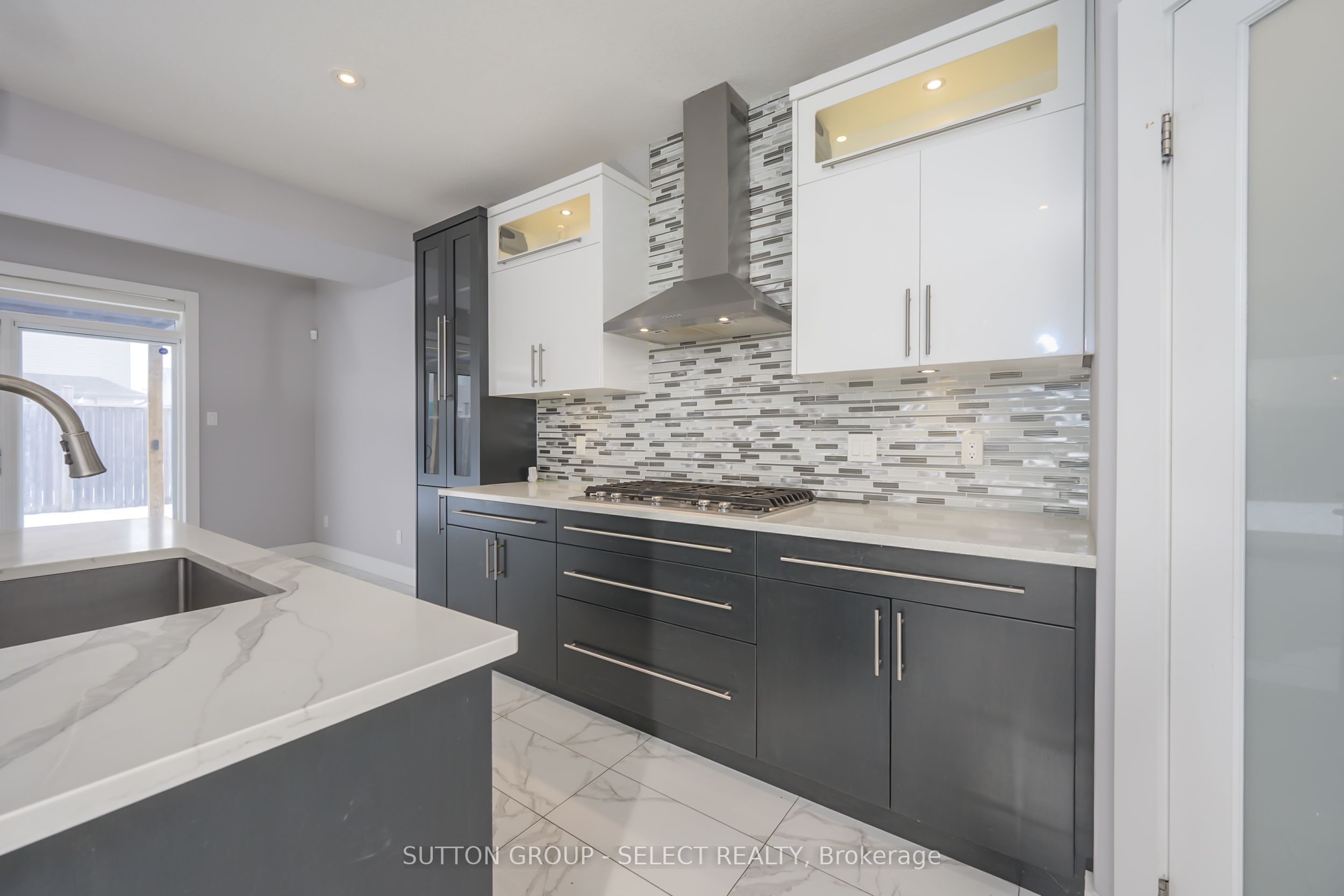 1062 Melsetter Way Property Photo 12